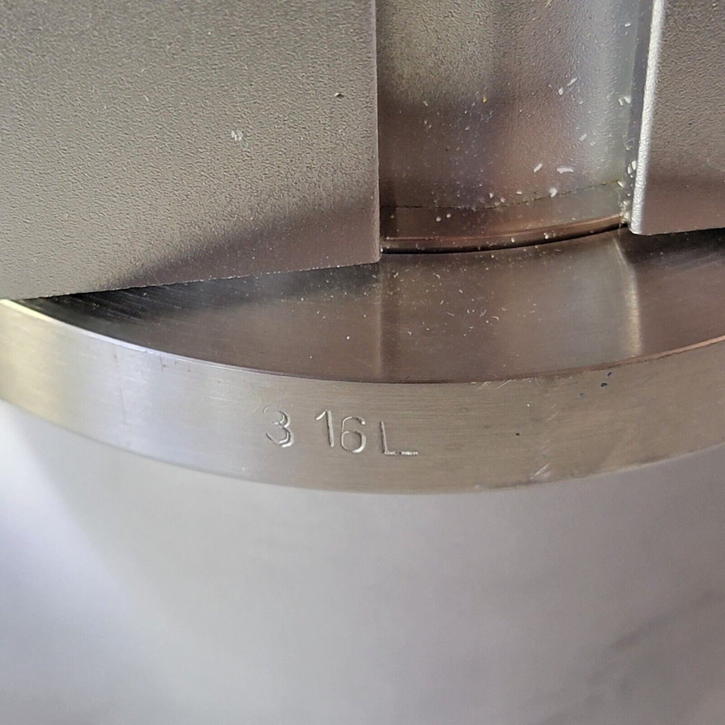 Benkan SCV YC686 High Vacuum NC Valve 3.5" KF/NW Stainless Steel Flanges