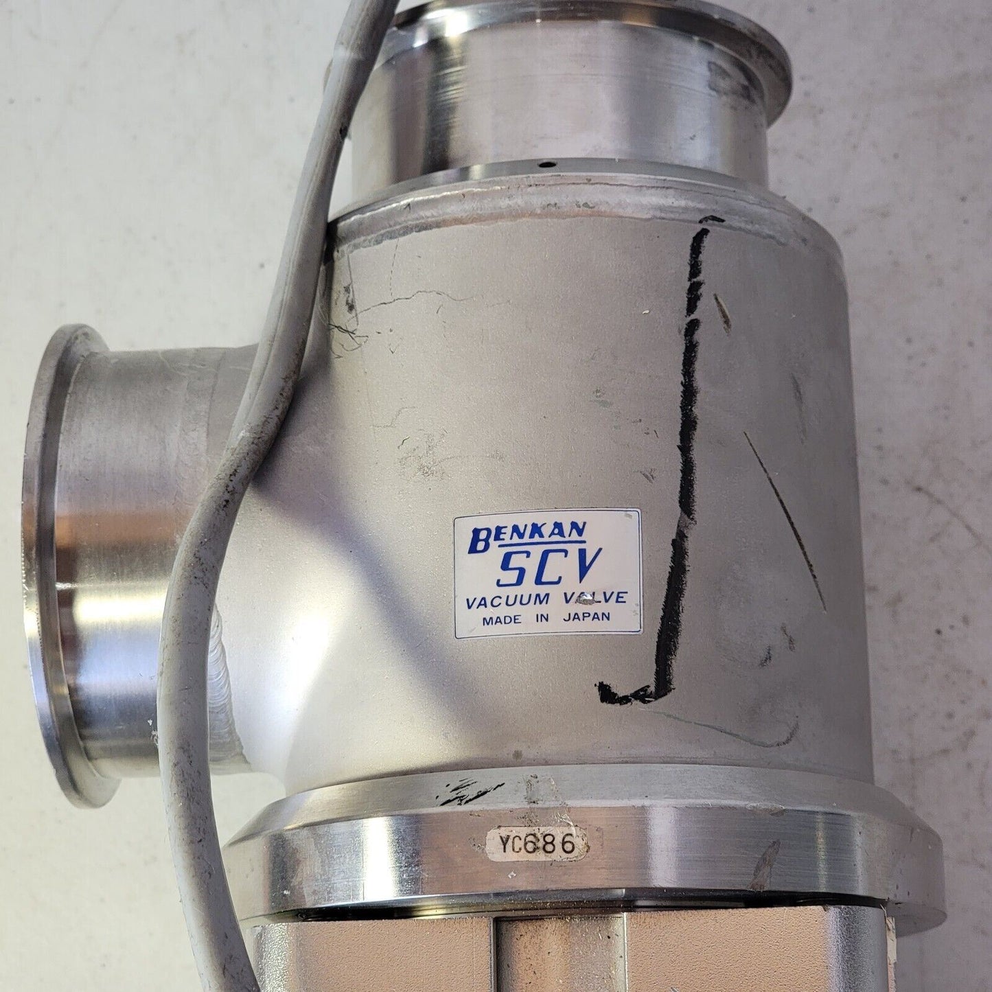 Benkan SCV YC686 High Vacuum NC Valve 3.5" KF/NW Stainless Steel Flanges