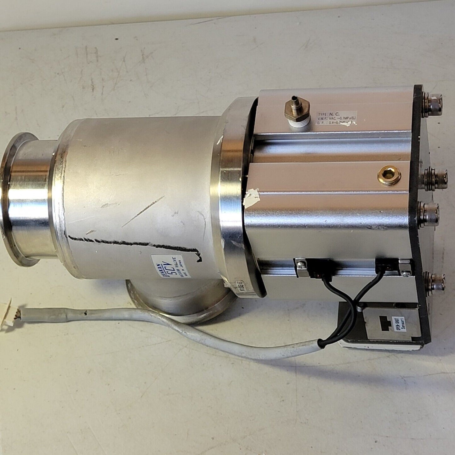 Benkan SCV YC686 High Vacuum NC Valve 3.5" KF/NW Stainless Steel Flanges