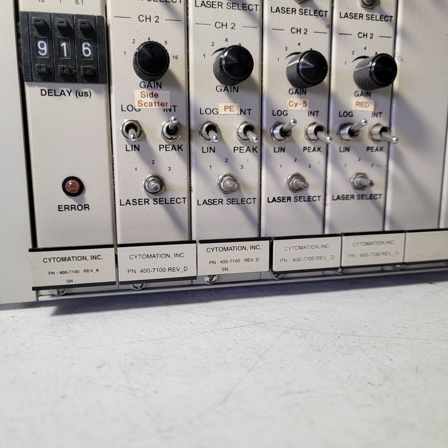 Cytomation Laser/Pulse Monitor Control Rack Aquisition Electronics Unit