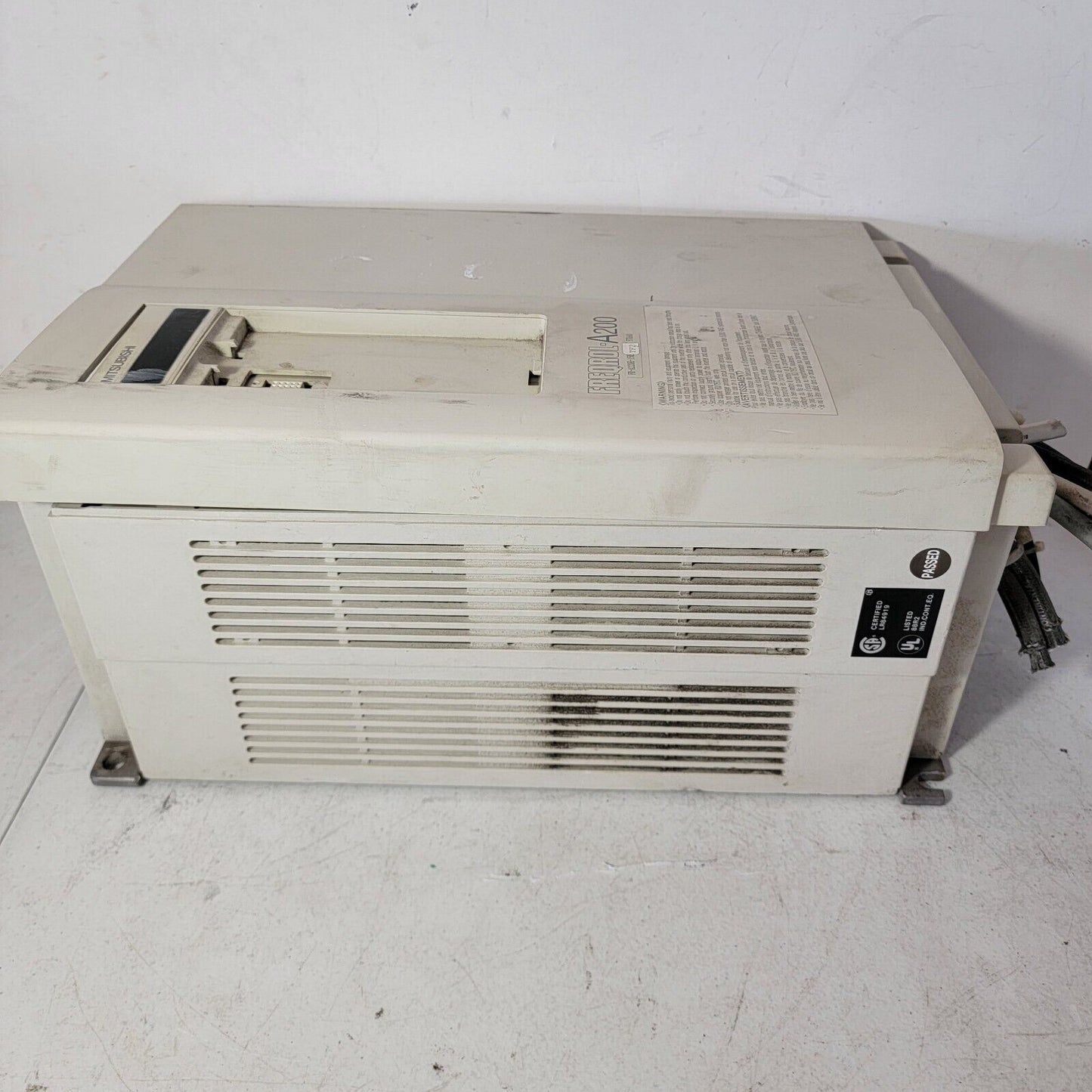 Mitsubishi Frequol A200 FR-A220E-15K-UL 89.4A Inverter Drive FR-A220E-15K-TF2