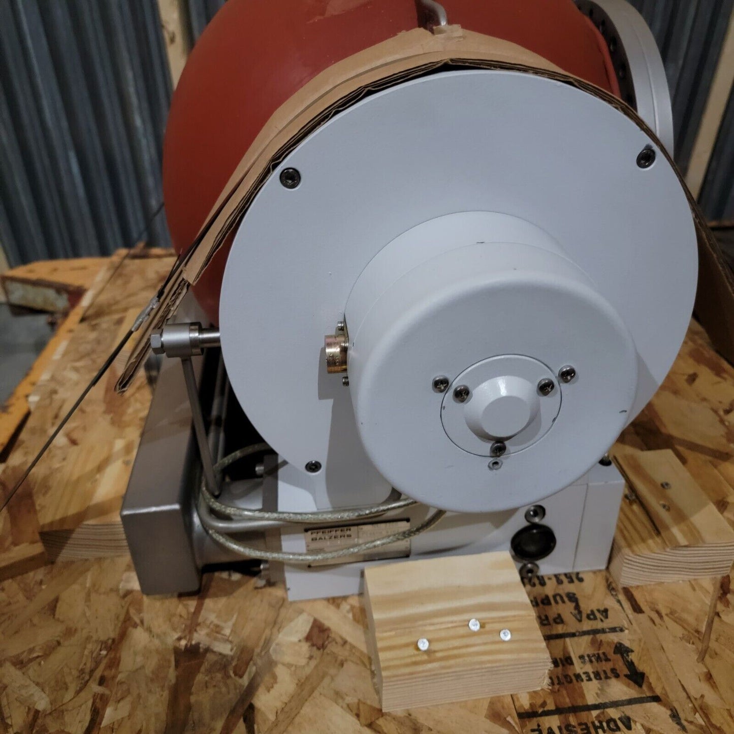 Pfeiffer/Balzers TPU 2200 Turbo Pump, 12" DN250CF Flange w/ Bakeout Heater