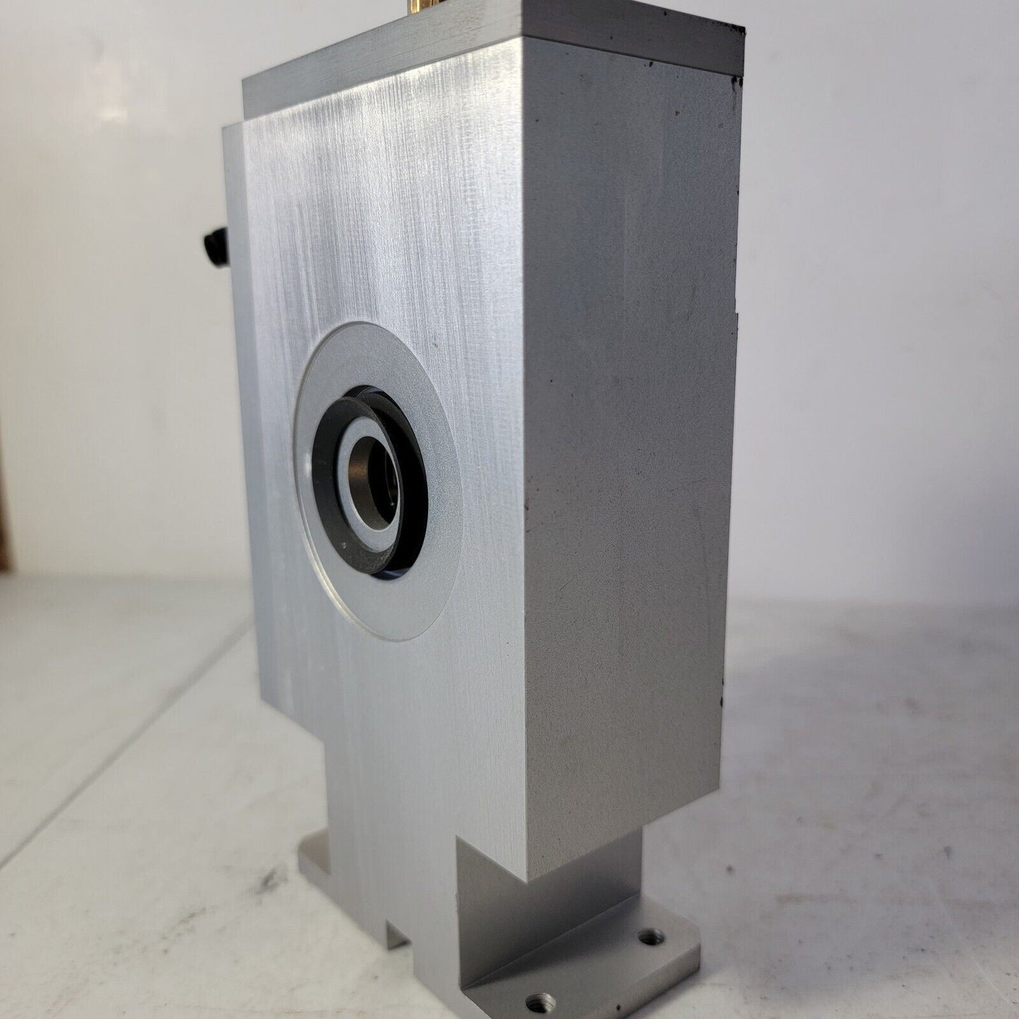 Rofin 101 112 229 Cooled Laser In-Beam Focuser Lens Filter