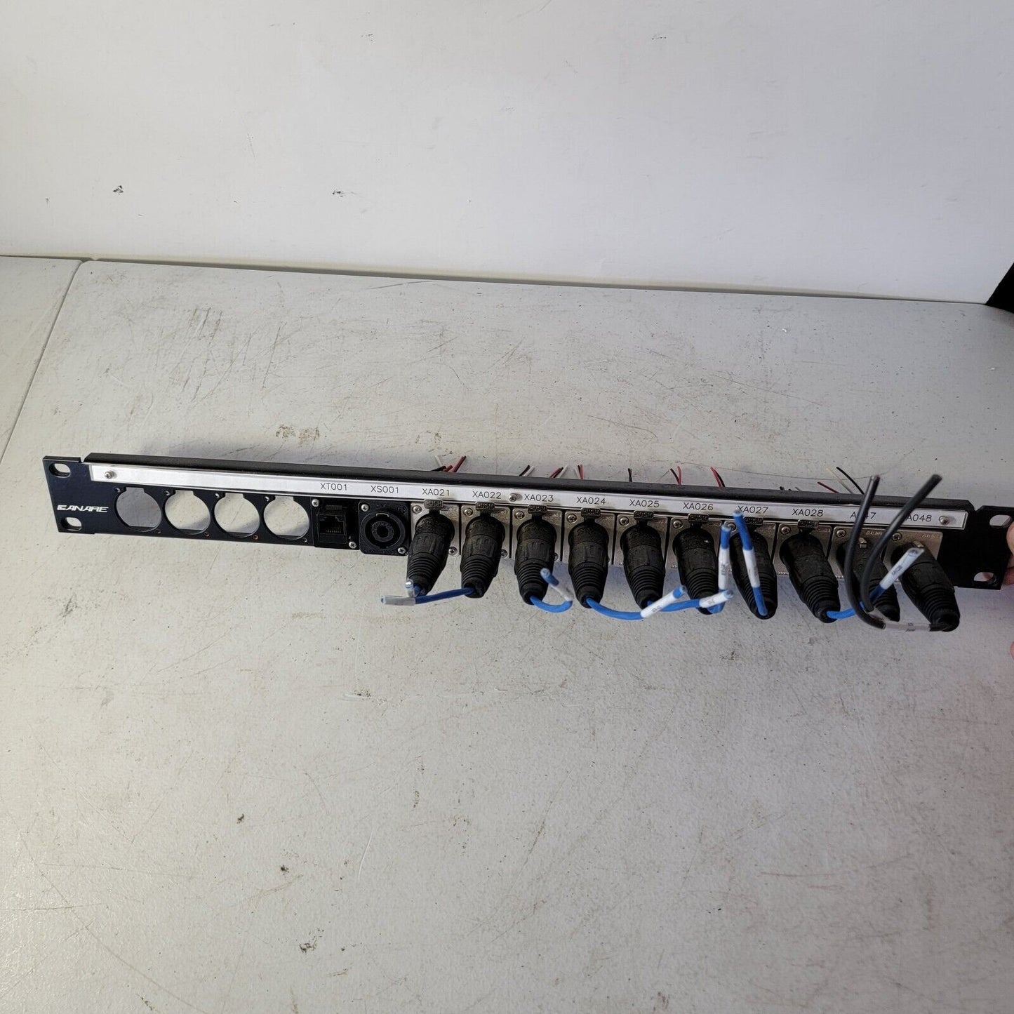 Rack Canare Strip w/ 10x Cannon XLR 31F XLR-3-31 Female Ports and Male Cables