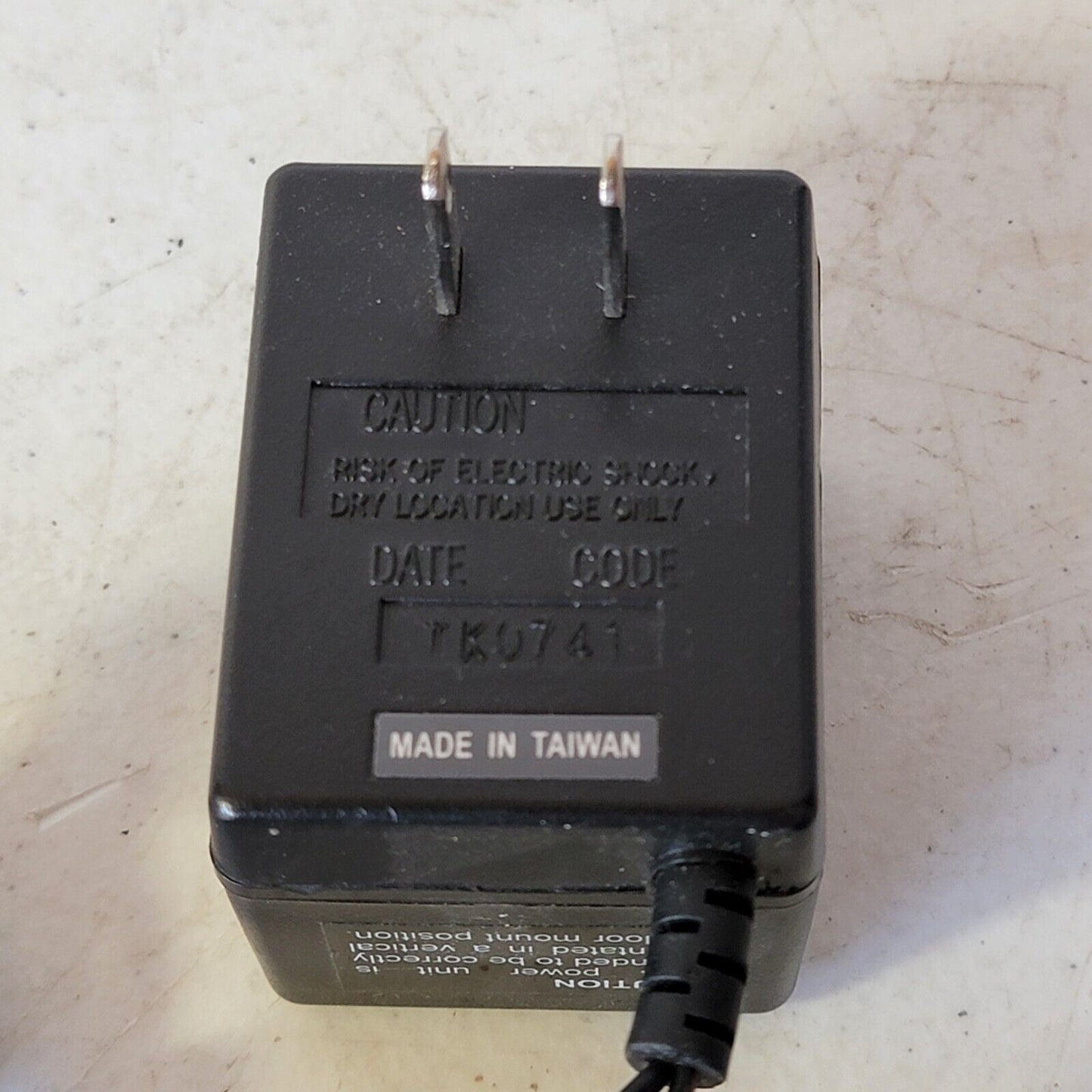 TESTED - WORKS Futaba Charger FBC-19B (4), 9.6V 70 mA TX & 4.8V 100mA RX