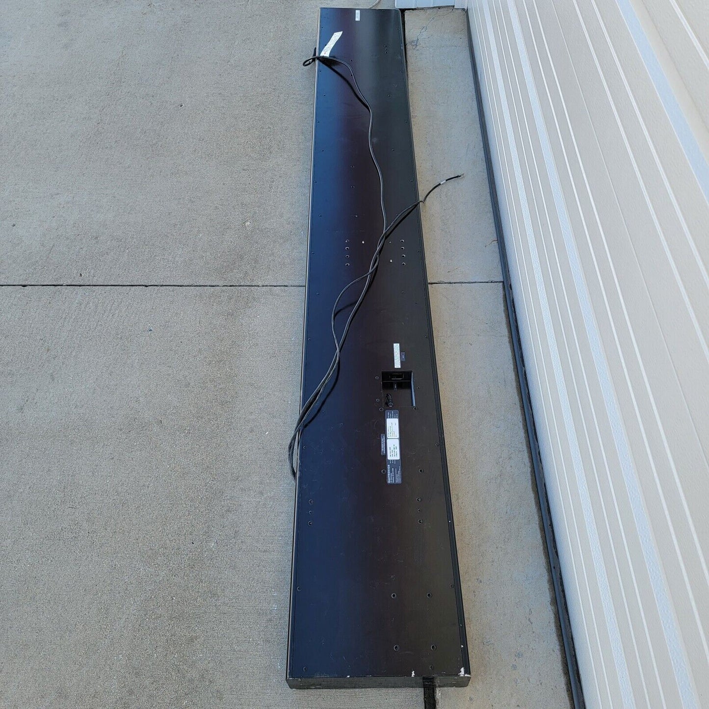 Daktronics KE-1020-24x320-8 Rise RGB Ticker Display Board 24 Rows, 320 Columns