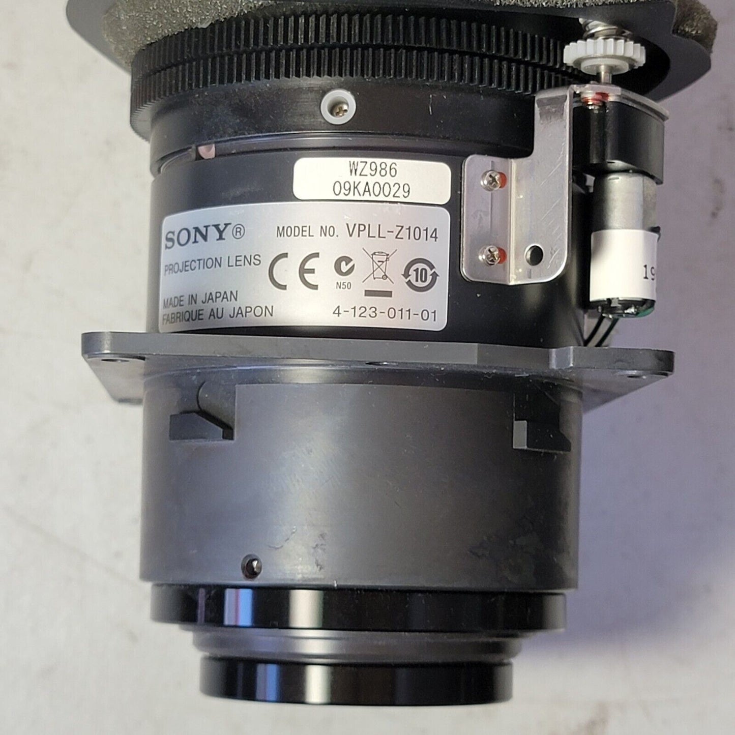 Sony VPLL-Z1014 Short Focus Zoom Projection Lens for the VPL-F Series 1.4-1.9:1