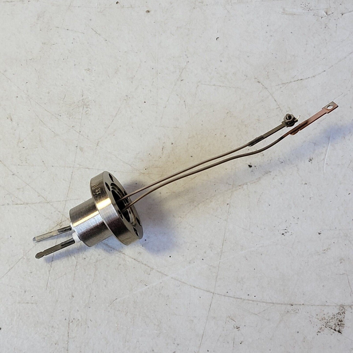2-Wire 1.33" DN16CF Mini-CF Flange Feedthrough High Vacuum