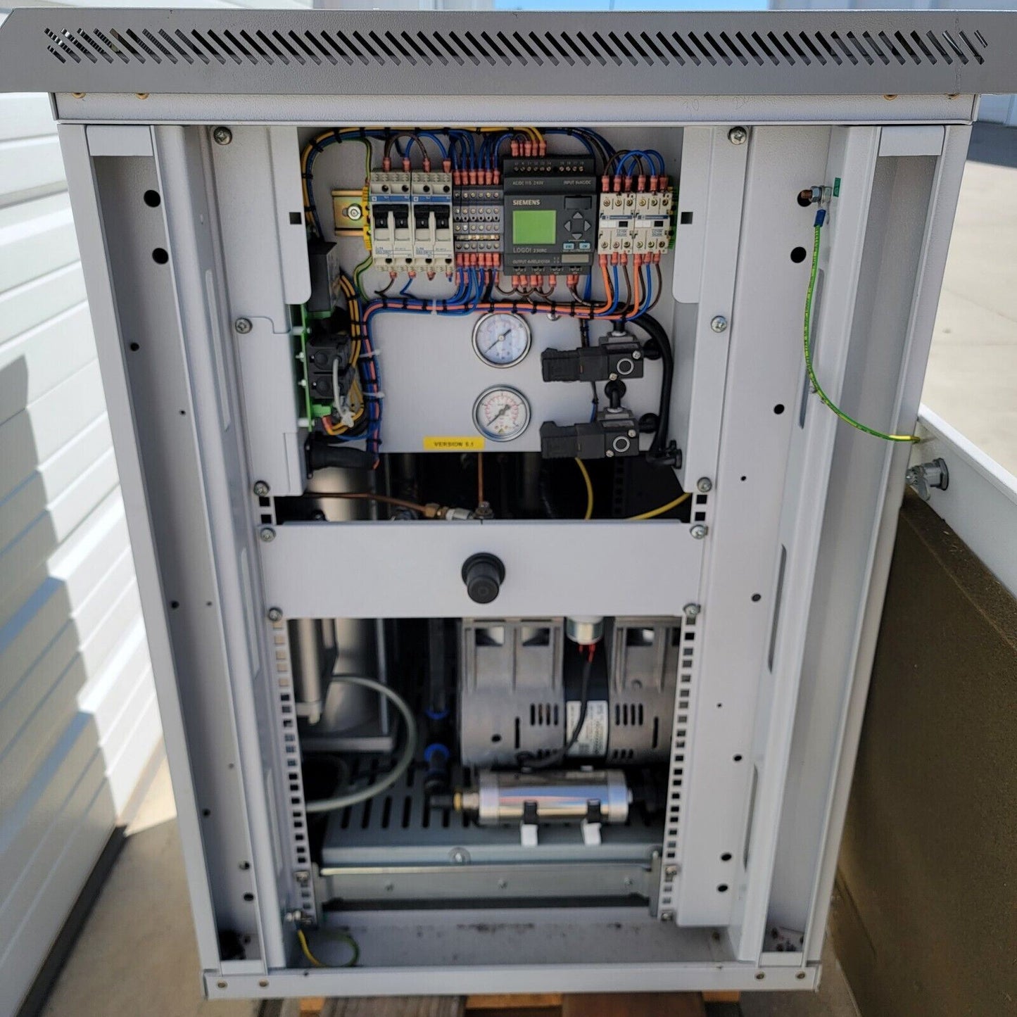 Peak Scientific NM30LA Nitrogen Gas Generator *For Parts*