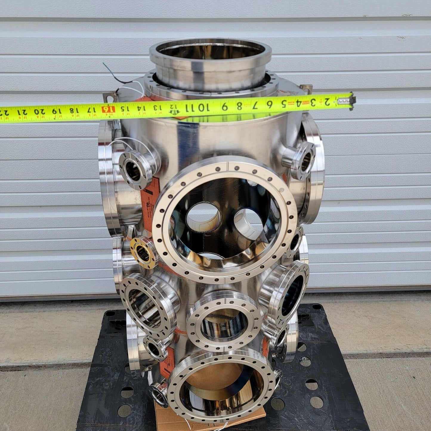 Large UHV Stainless Steel Vacuum Chamber w/ 34 Conflat Flange Ports Kurt Lesker