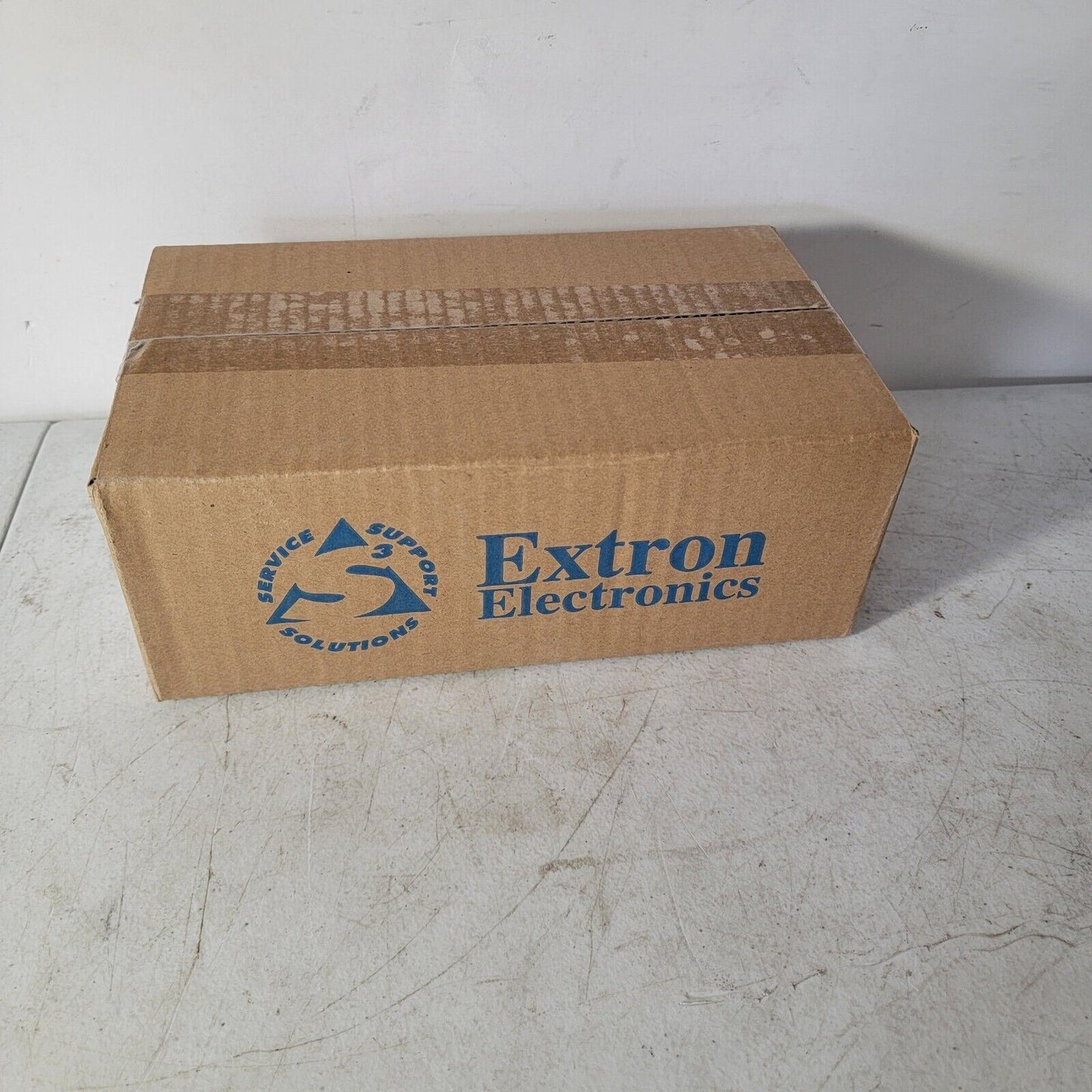 Extron Retractor SM Cable Cubby Mount Quad 1 Pair Holds Four 70-1065-37 *NEW*