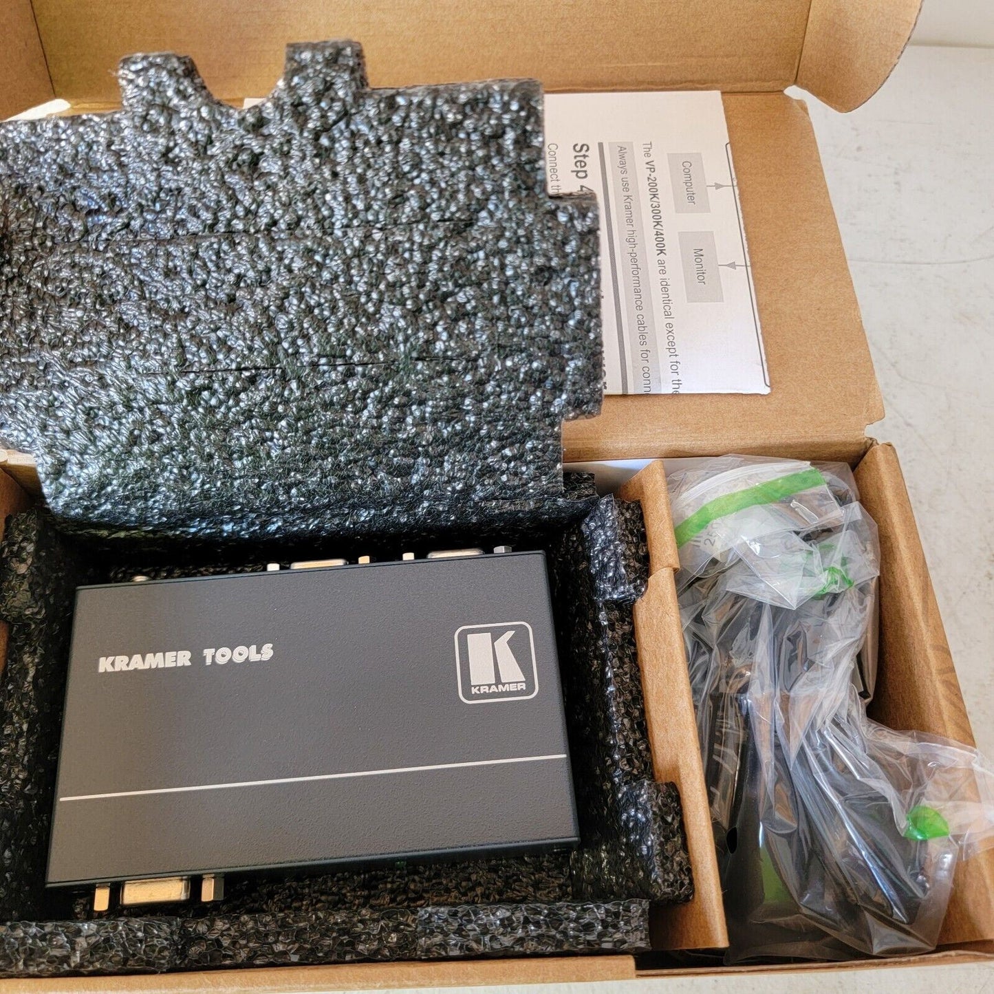 Kramer VP-200K 1:2 High Res UXGA Computer Graphics Video Distribution Amplifier