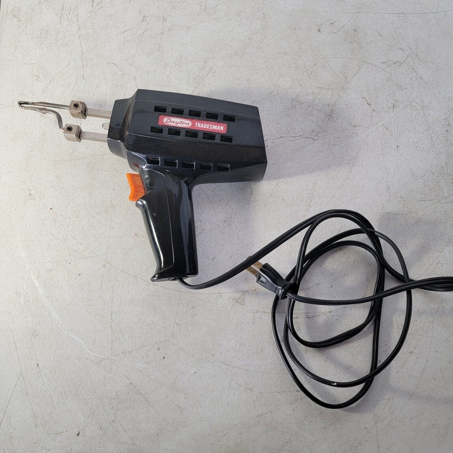 Dayton Tradesman 2Z777 Soldering Gun