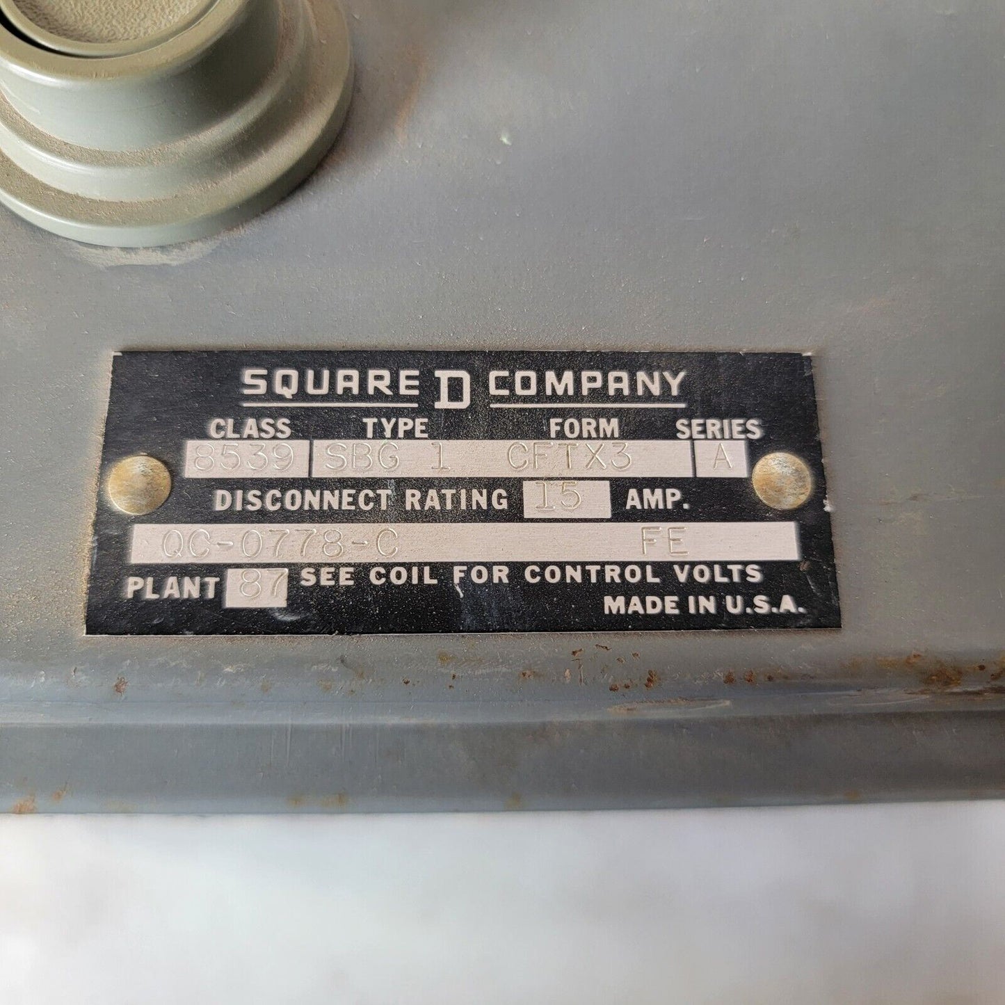 Square D Electrical Disconnect Box 15A Class 8539 SBG 1 CFTX3