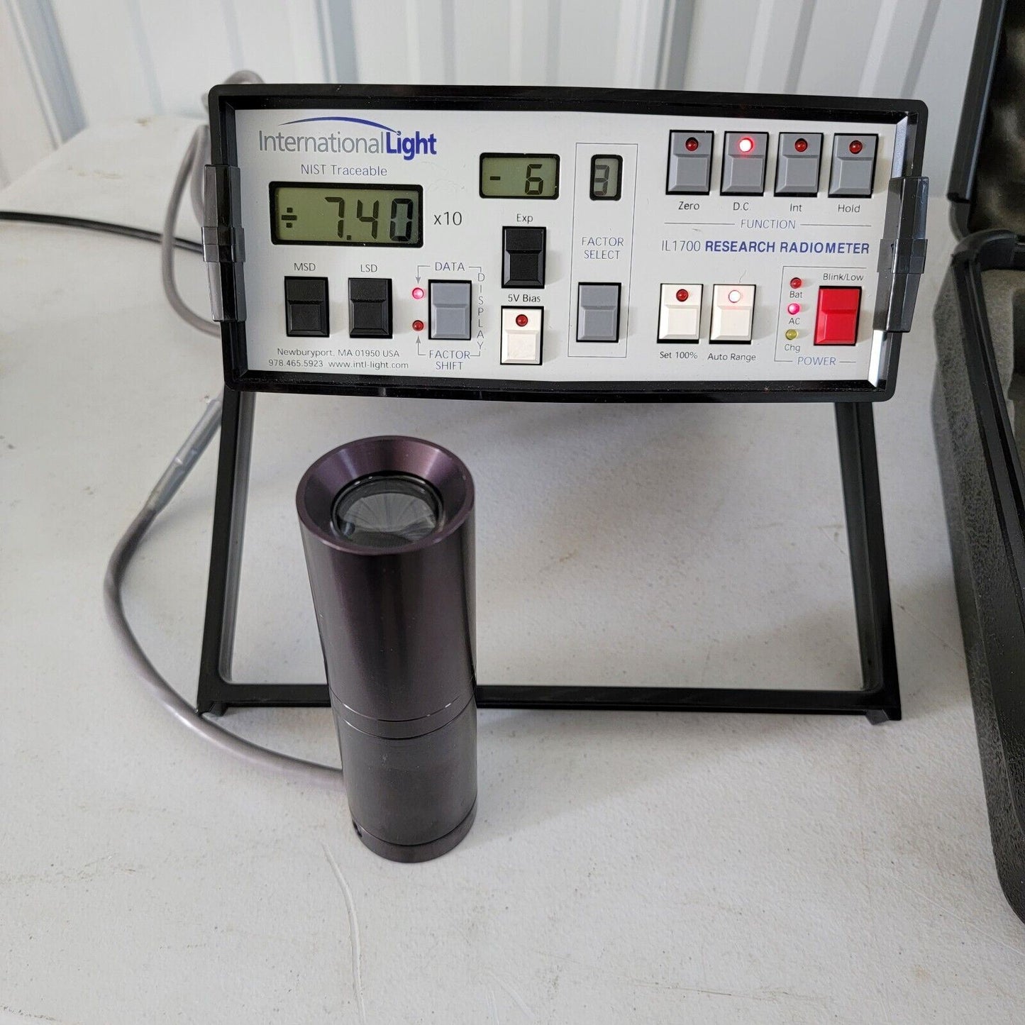 International Light ILT1700 Research Radiometer w/ SHD033 Sensor and Accessories