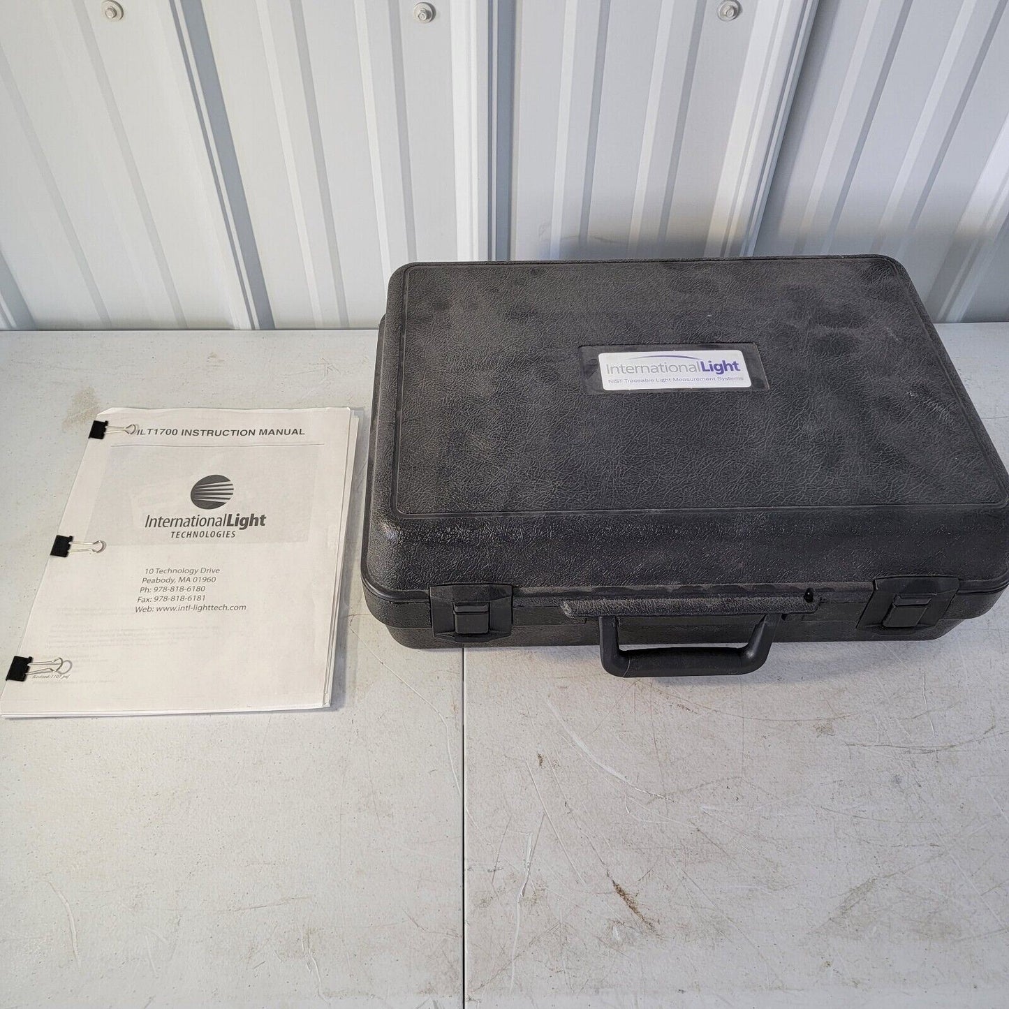 International Light ILT1700 Research Radiometer w/ SHD033 Sensor and Accessories