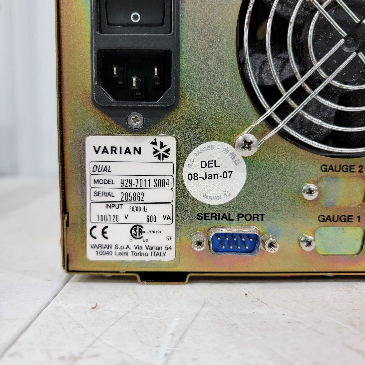 Varian 929-7011 S004 Dual Ion Pump Controller