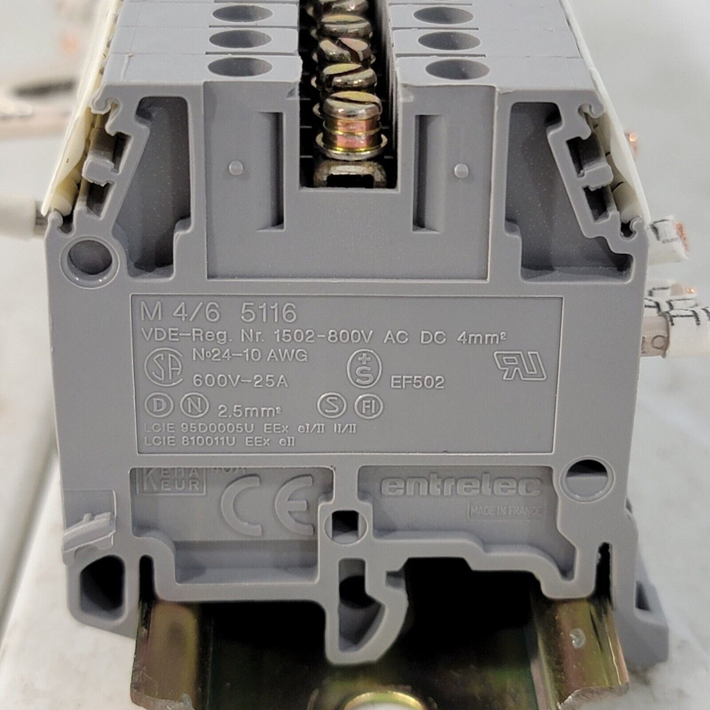 Entrelec M4/6_5116 Gray Grey Wire Terminal M4/65116 M465116 Lot of 35 w/ Rail