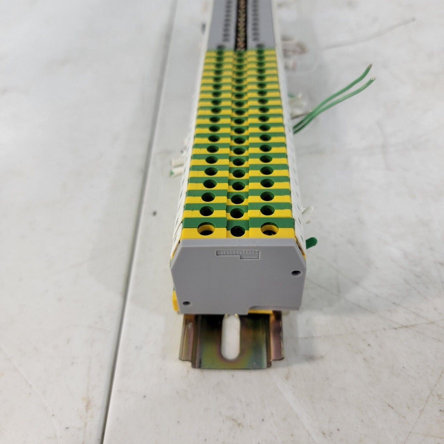 Entrelec M4/6_5116 Gray Grey Wire Terminal M4/65116 M465116 Lot of 35 w/ Rail