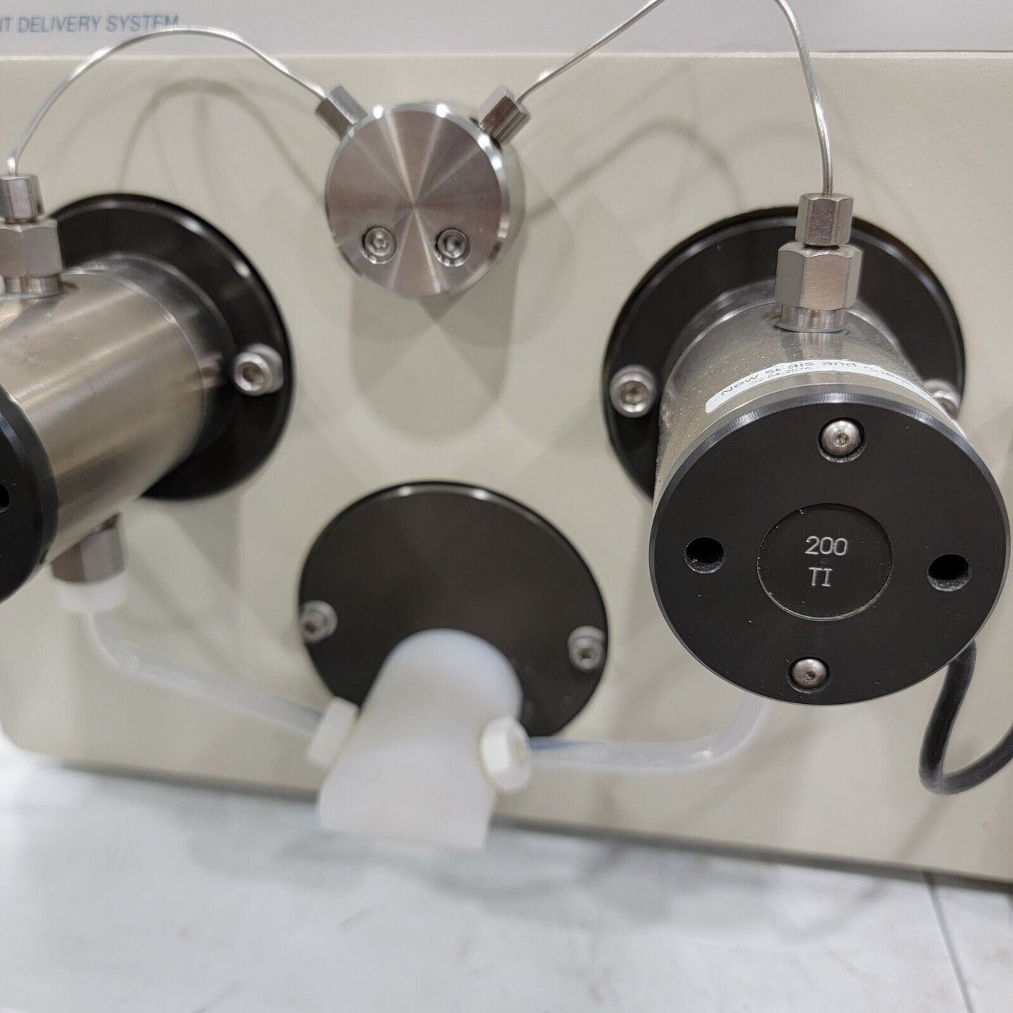 RAININ/DYNAMAX SD-1 Solvent Delivery System With Two 200 TI Pump Heads