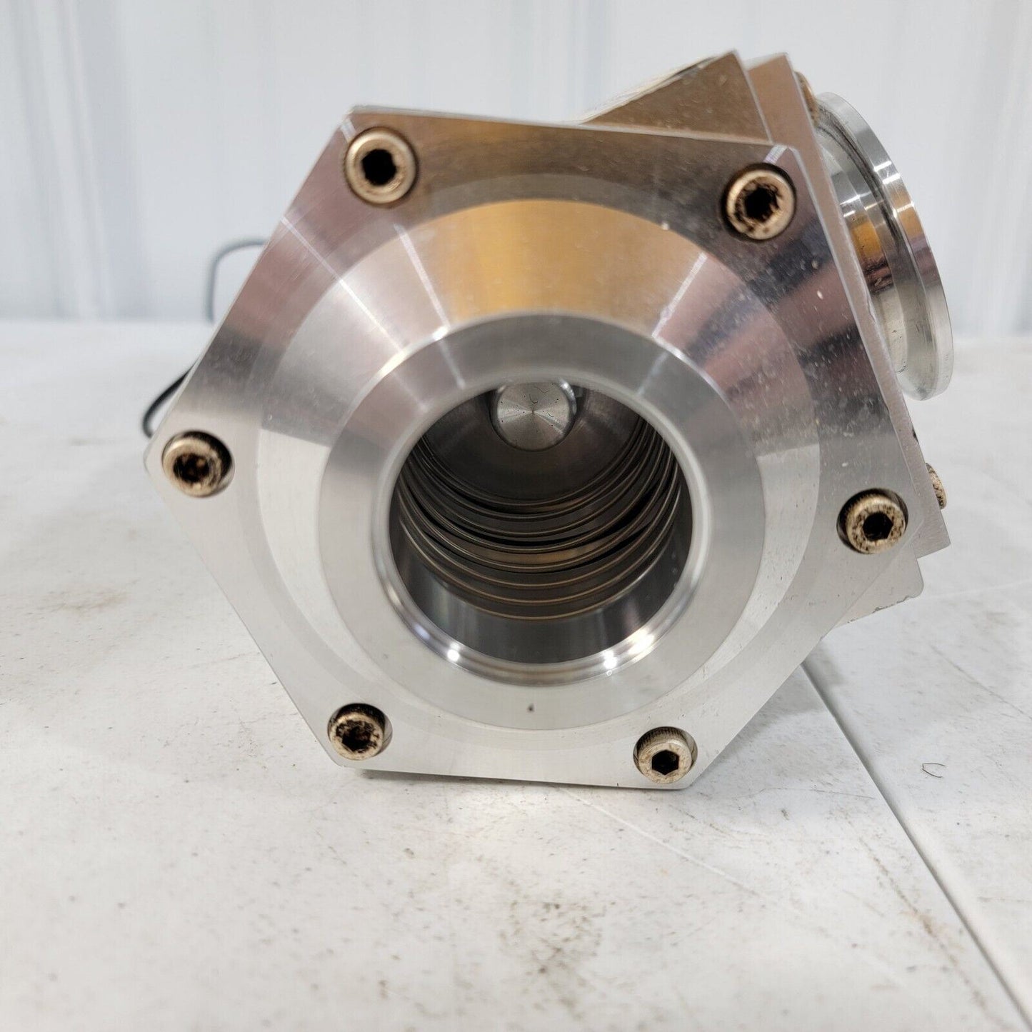 Kurt J. Lesker Anti Suck-Back Vent Valve QF40 KF40 208VAC 60HZ 	ASVQF40-208A