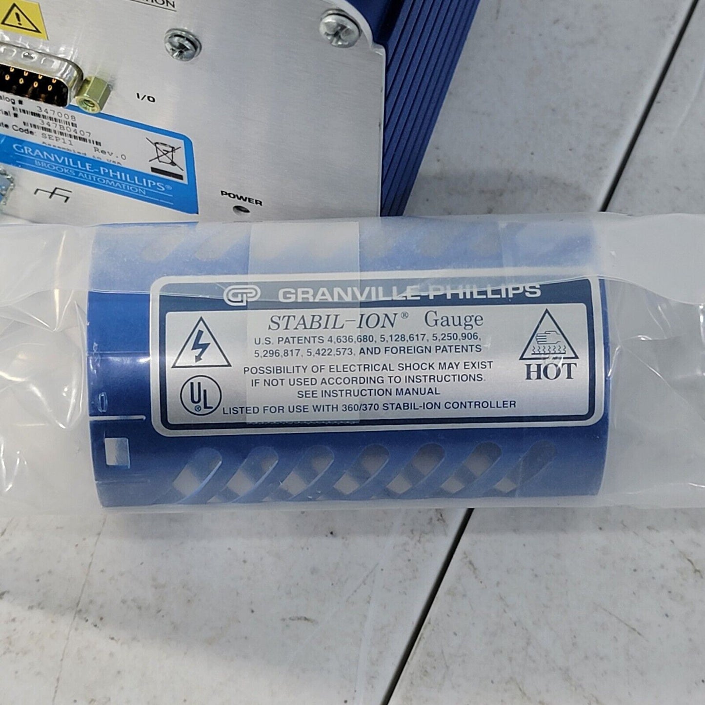 Granville-Phillips 347008 Stabil-Ion Vacuum Gauge w/ 360/370 Housing