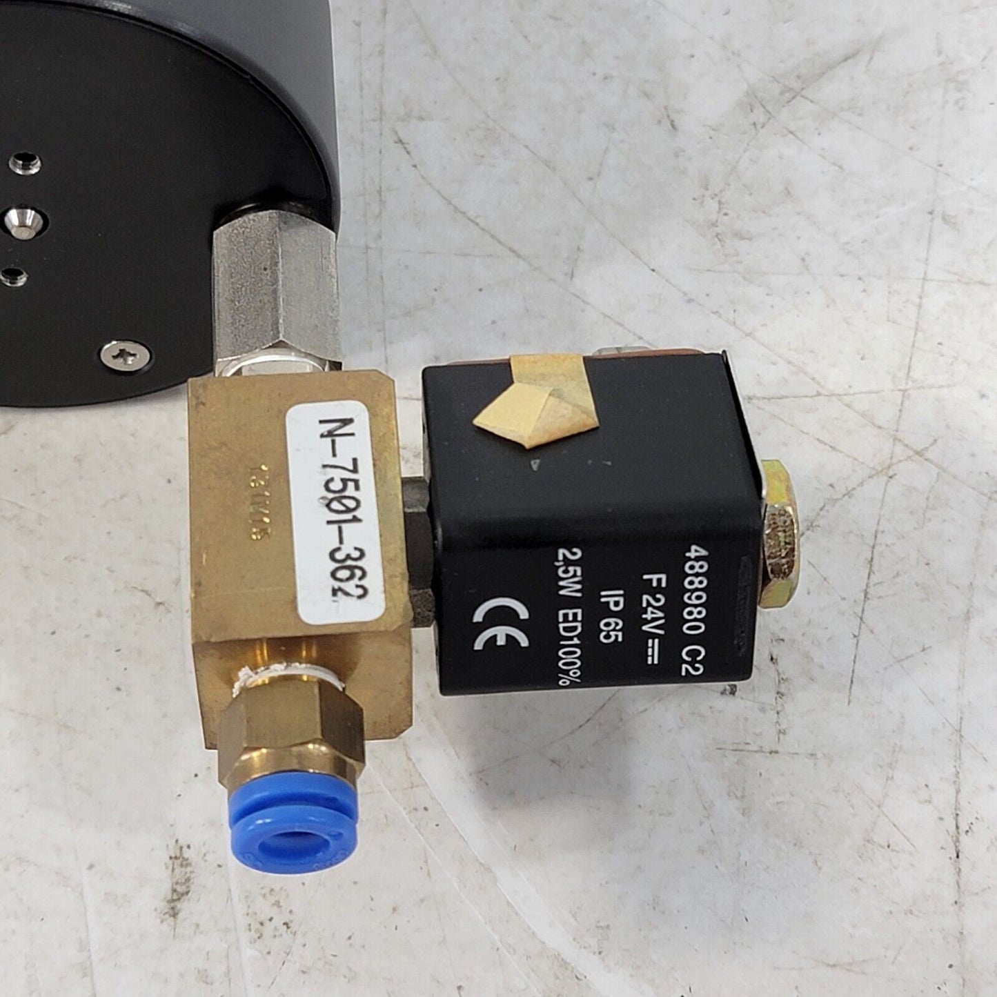 VAT 26328-KA11-0001 /1150 Pneumatic Right Angle Vacuum Valve KF25/NW25 Flange