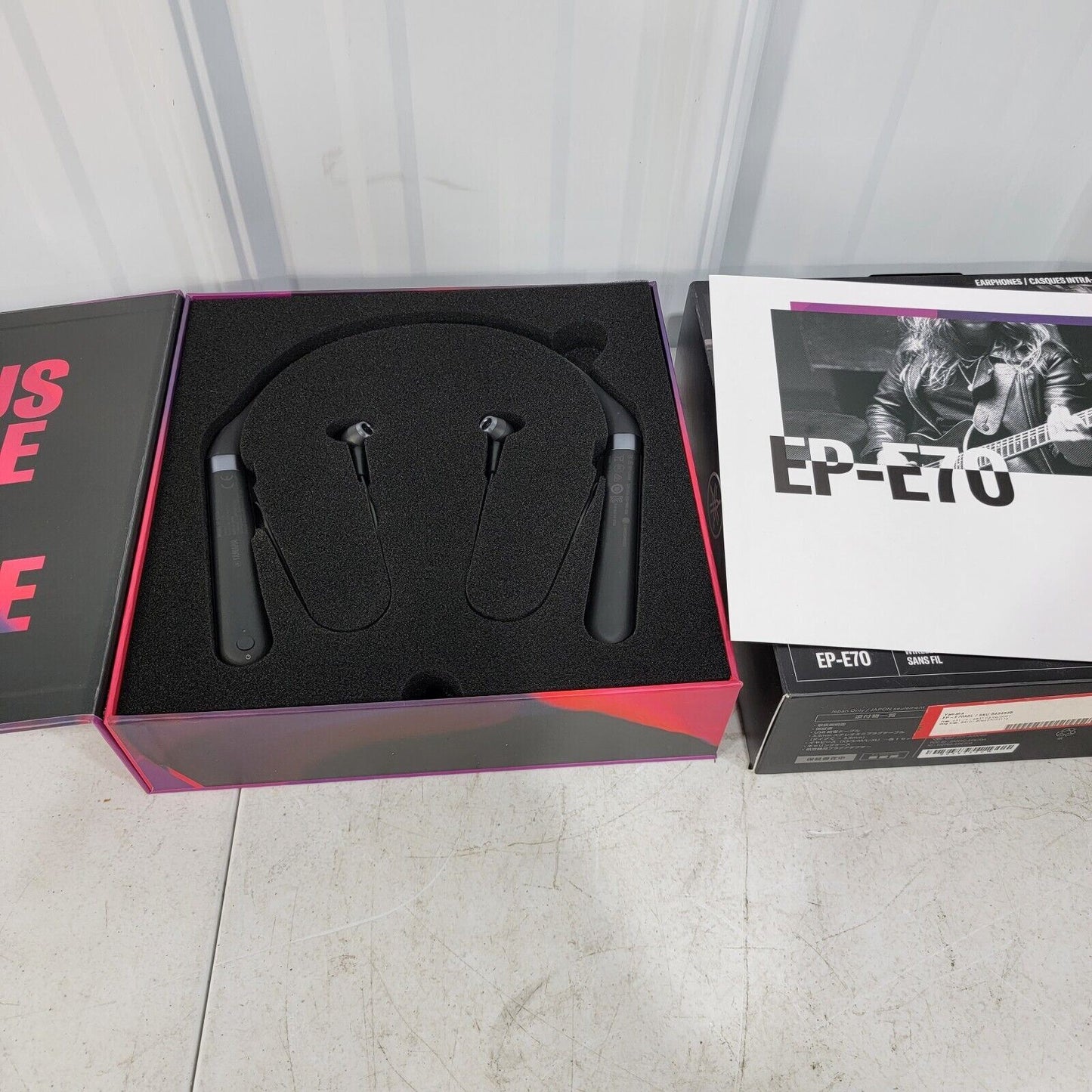 NEW- TESTED YAMAHA Wireless Earphone EP-E70A Black