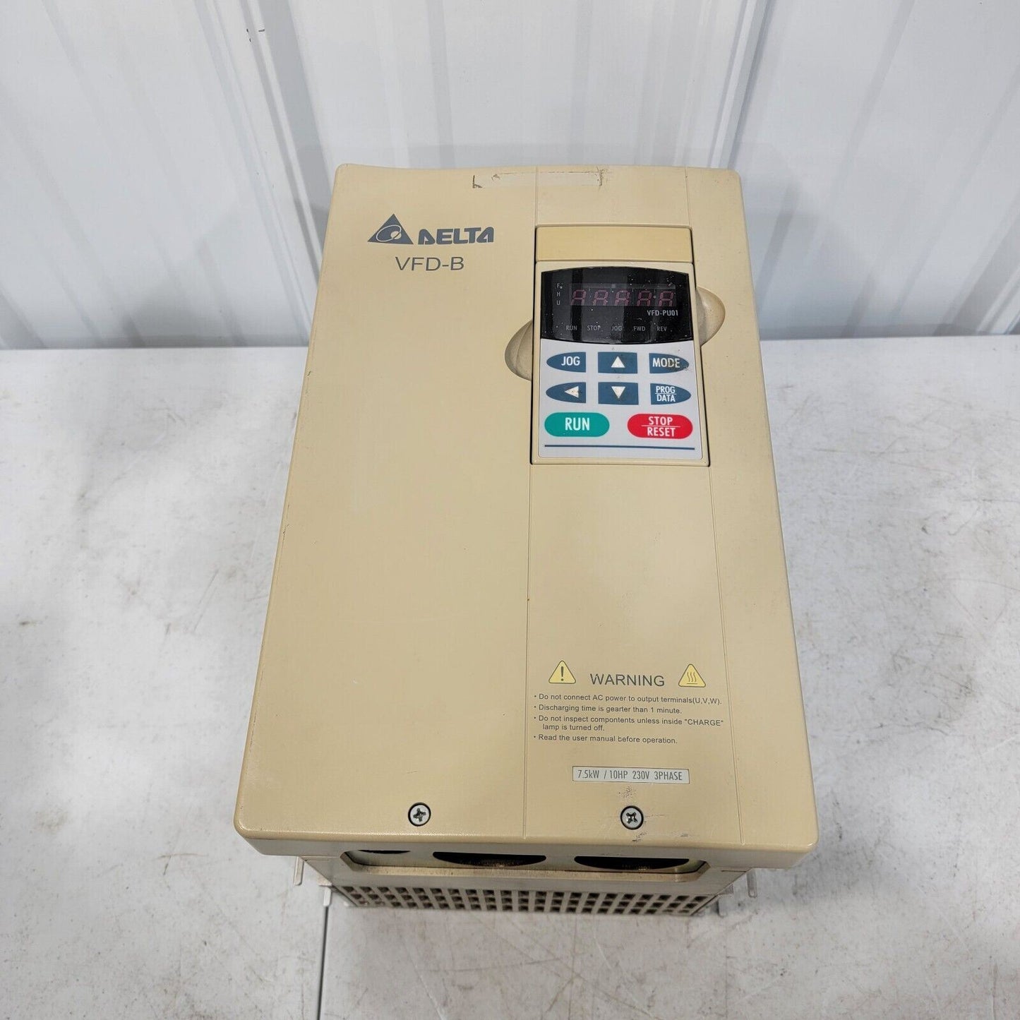 Delta Inverter VFD075B23A AC Variable Frequency Drive VFD-B 10HP 3PH 240V