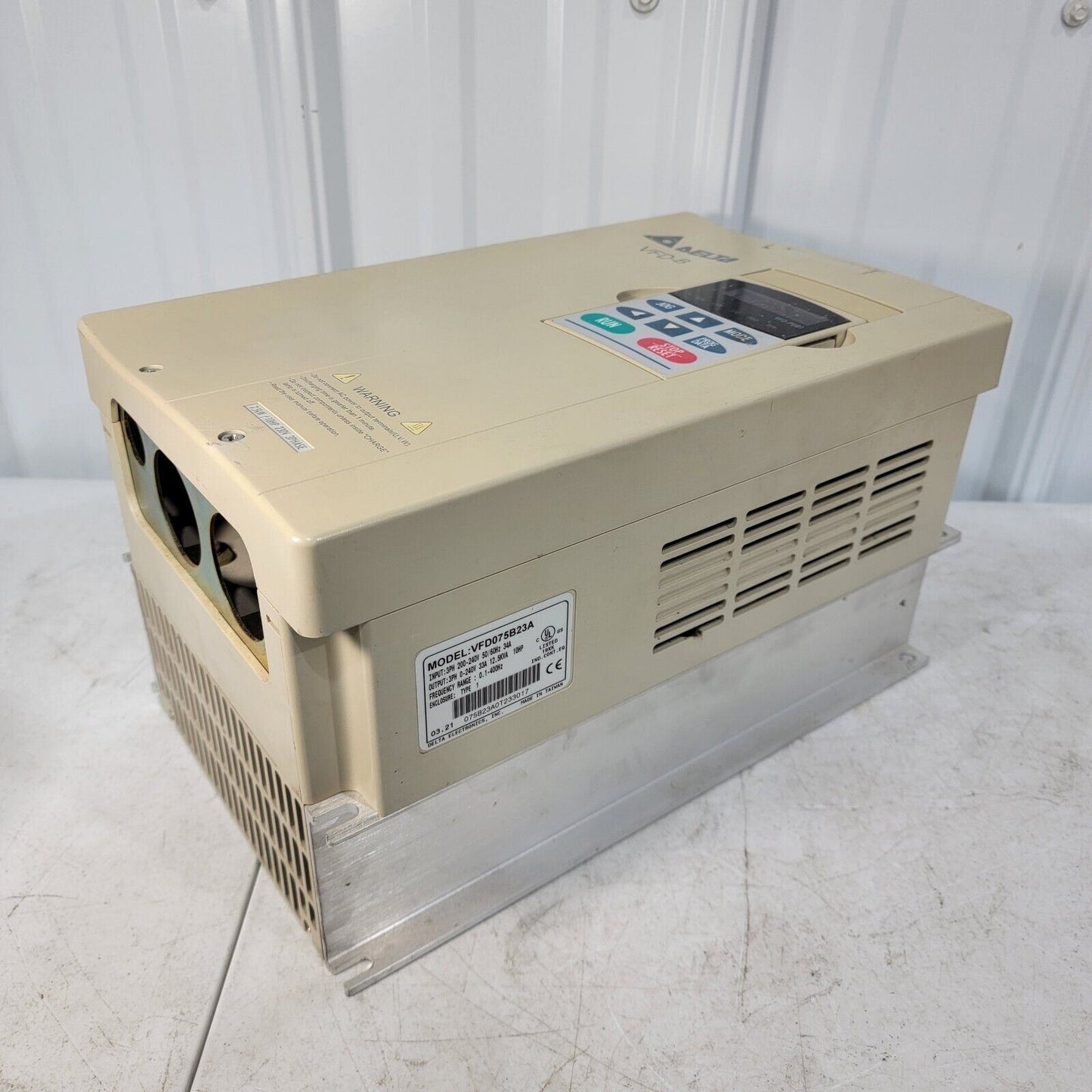 Delta Inverter VFD075B23A AC Variable Frequency Drive VFD-B 10HP 3PH 240V