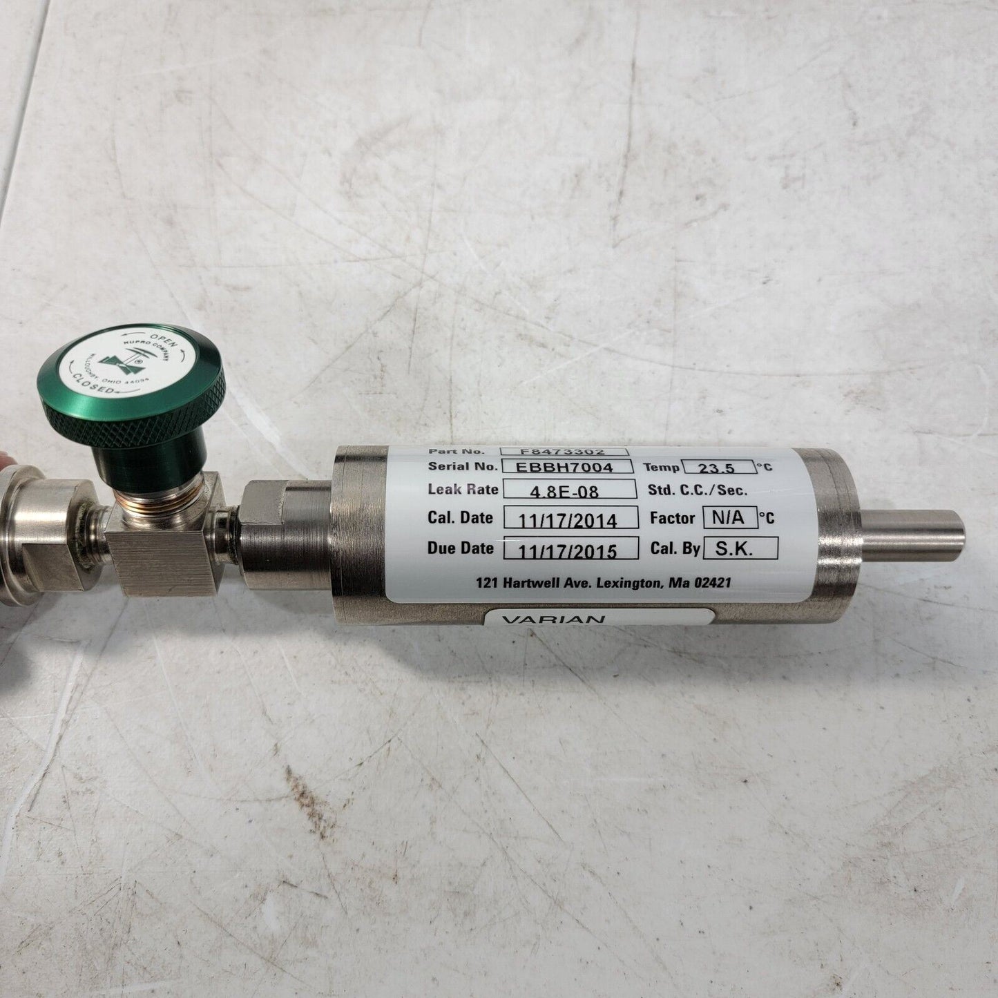 Agilent Technologies F8473302 Helium Calibrated Leak 4.8E-08 Rate w/ Carry Case