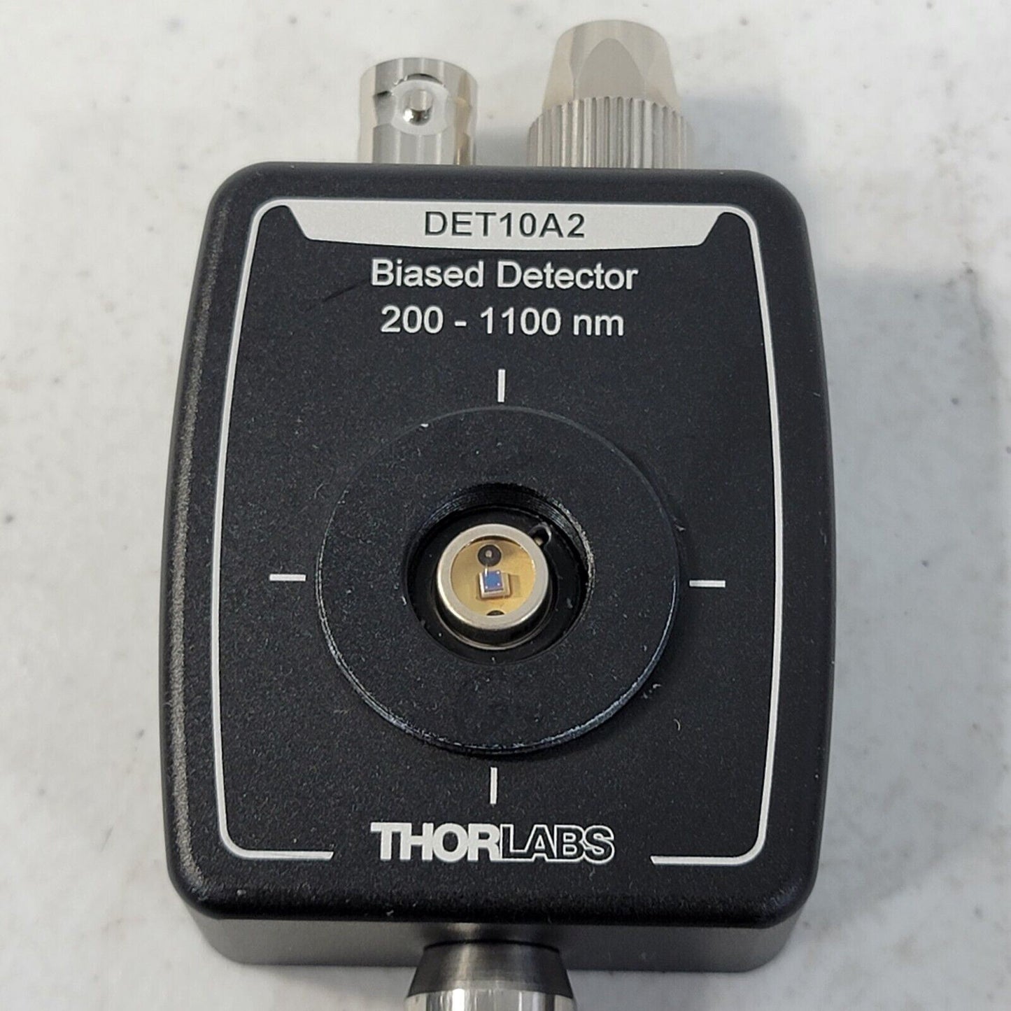 Thorlabs DET10A2 Biased Silicon Detector with LDS12B CP-8070 12v Power Supply