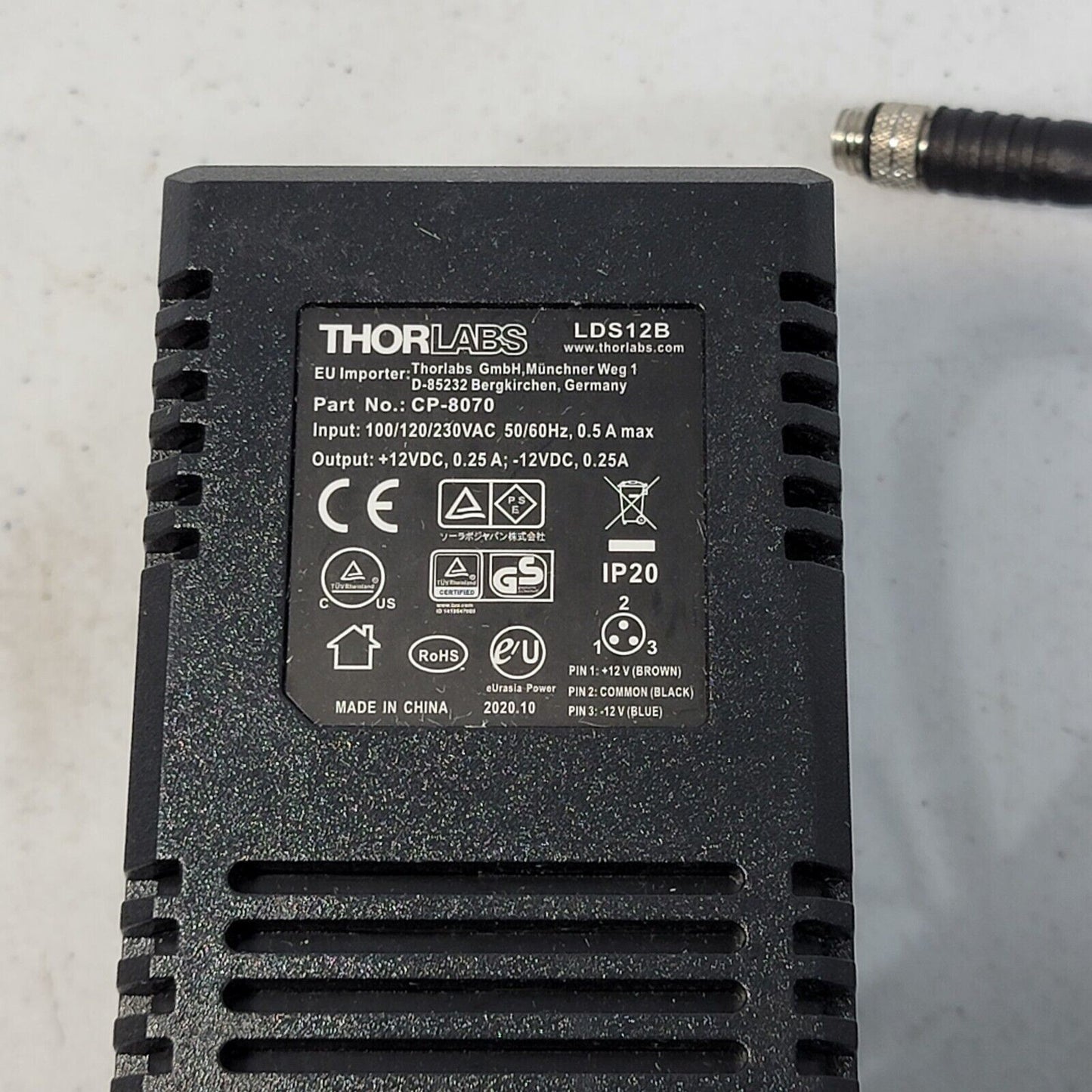 Thorlabs DET10A2 Biased Silicon Detector with LDS12B CP-8070 12v Power Supply