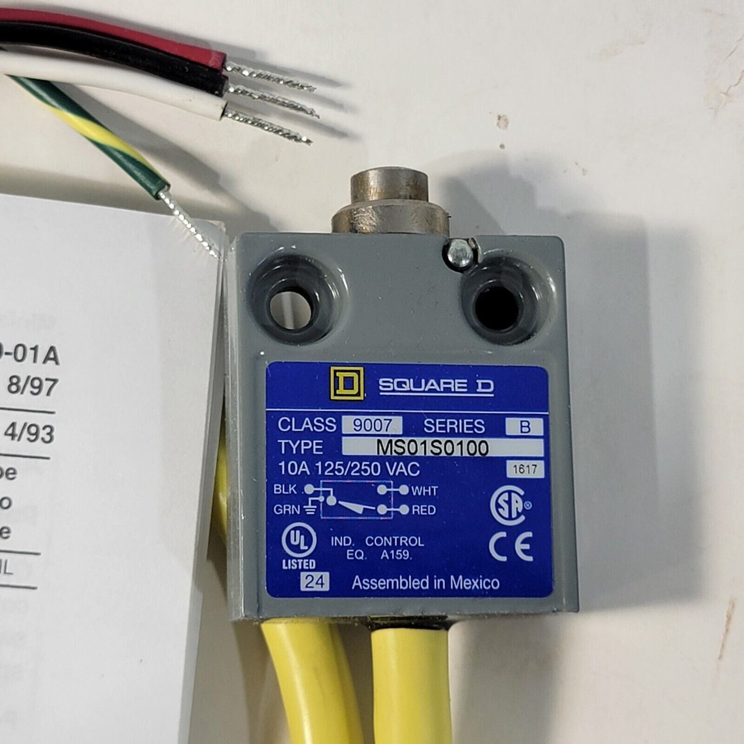 Square D 9007MS Miniature Limit Switch MS01S010621 Series B, 3' Cable