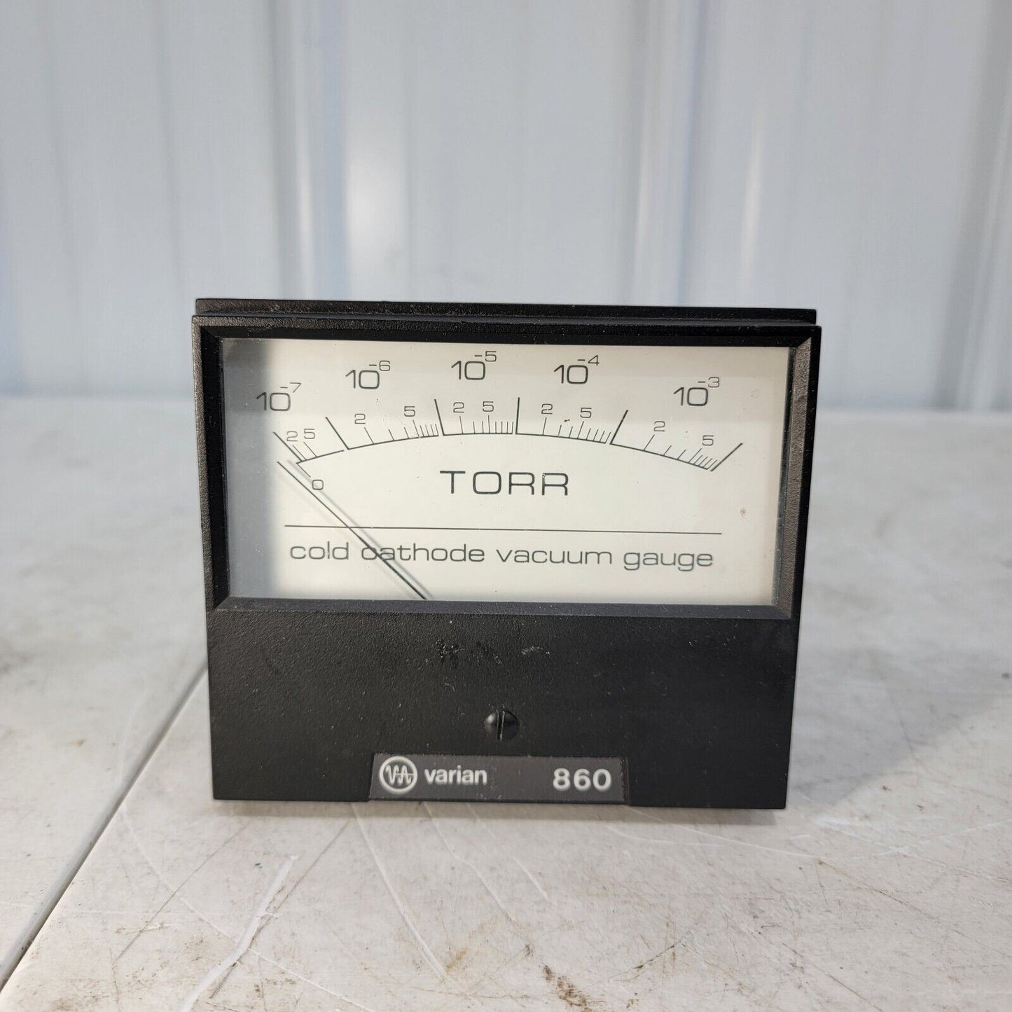 Varian Cold Cathode High Vacuum Gauge 860 PN 479459002