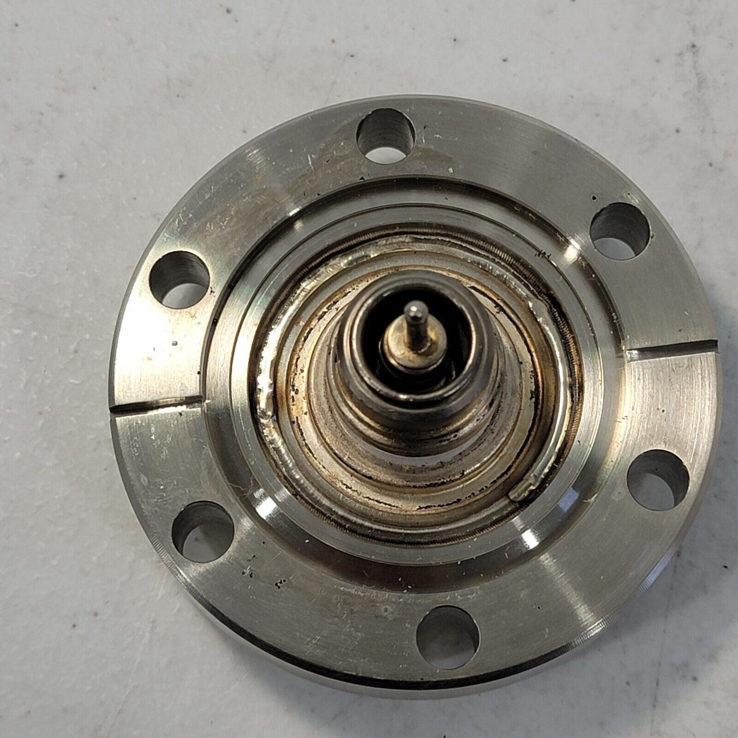 DN35CF-DN40CF 2.75" Conflat BNC Electric Signal High Vacuum Voltage Feedthrough