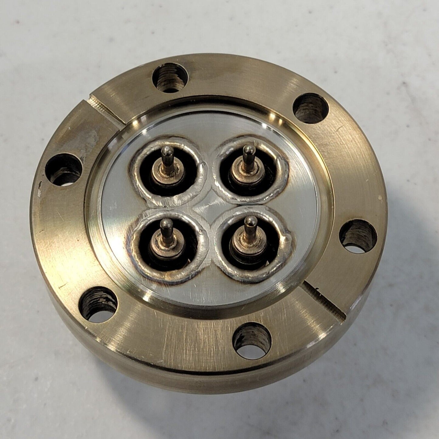MDC 4x BNC Conflat 2.75" DN35CF-DN40CF High Vacuum Flange Feedthrough Adapter