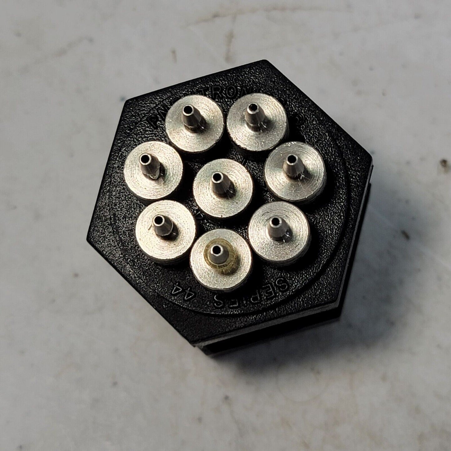 Pneutronics 551367025 Pneumatic Connector Female Series 44 8 Plug