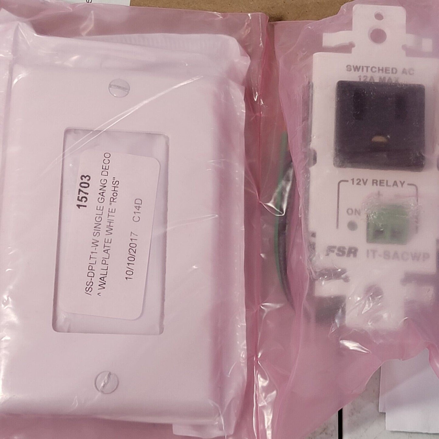 FSR Switched AC Power Outlet Wall Plate with 12 VDC (12V) Relay Control