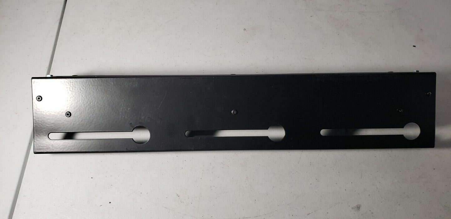 Chief NAPDV0615PC 120V PDU Power Distribution Unit 120V 12A Wall Mount Strip