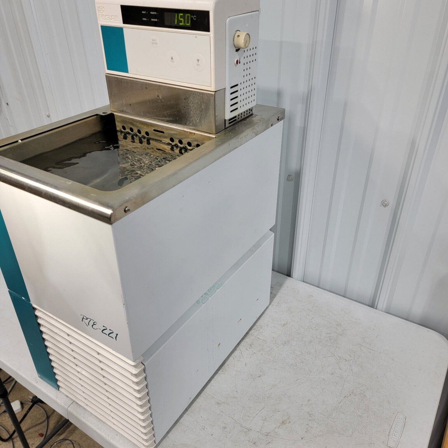 *Tested* Neslab RTE-221 Refridgerated Bath/Circulator, Heating Bath, Type R-134A