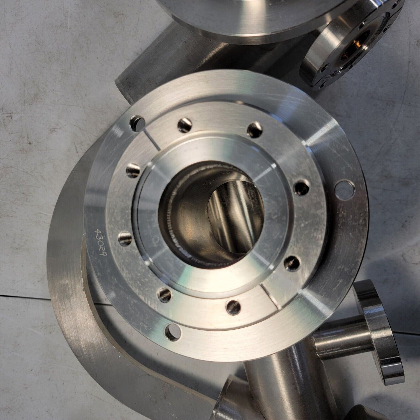 Mass Spectrometer Analysis High Vacuum Chamber w/ 4x 4.5" and 2x 2.75" CF Ports