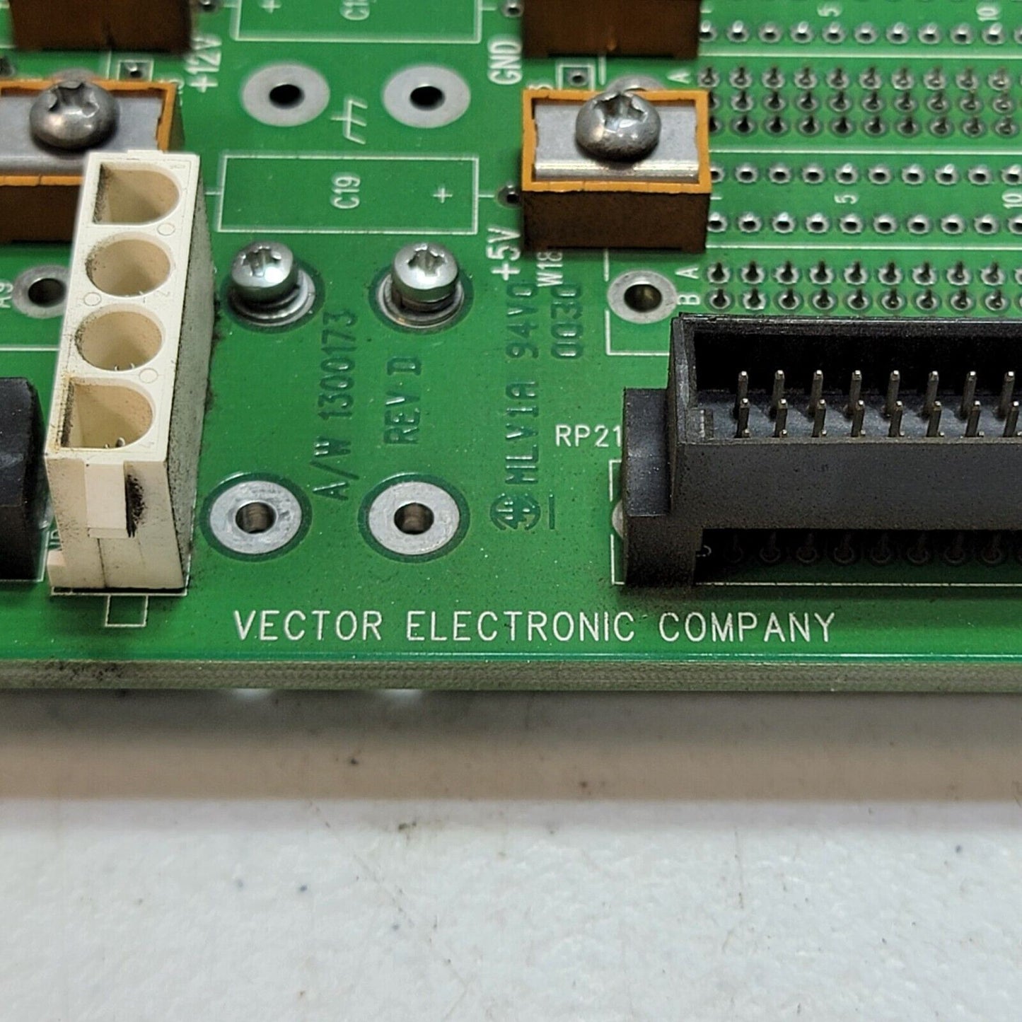 Vector Electronic Company Backplane 1300173 Power Board MLV1A 94V VMEBP10PMLC