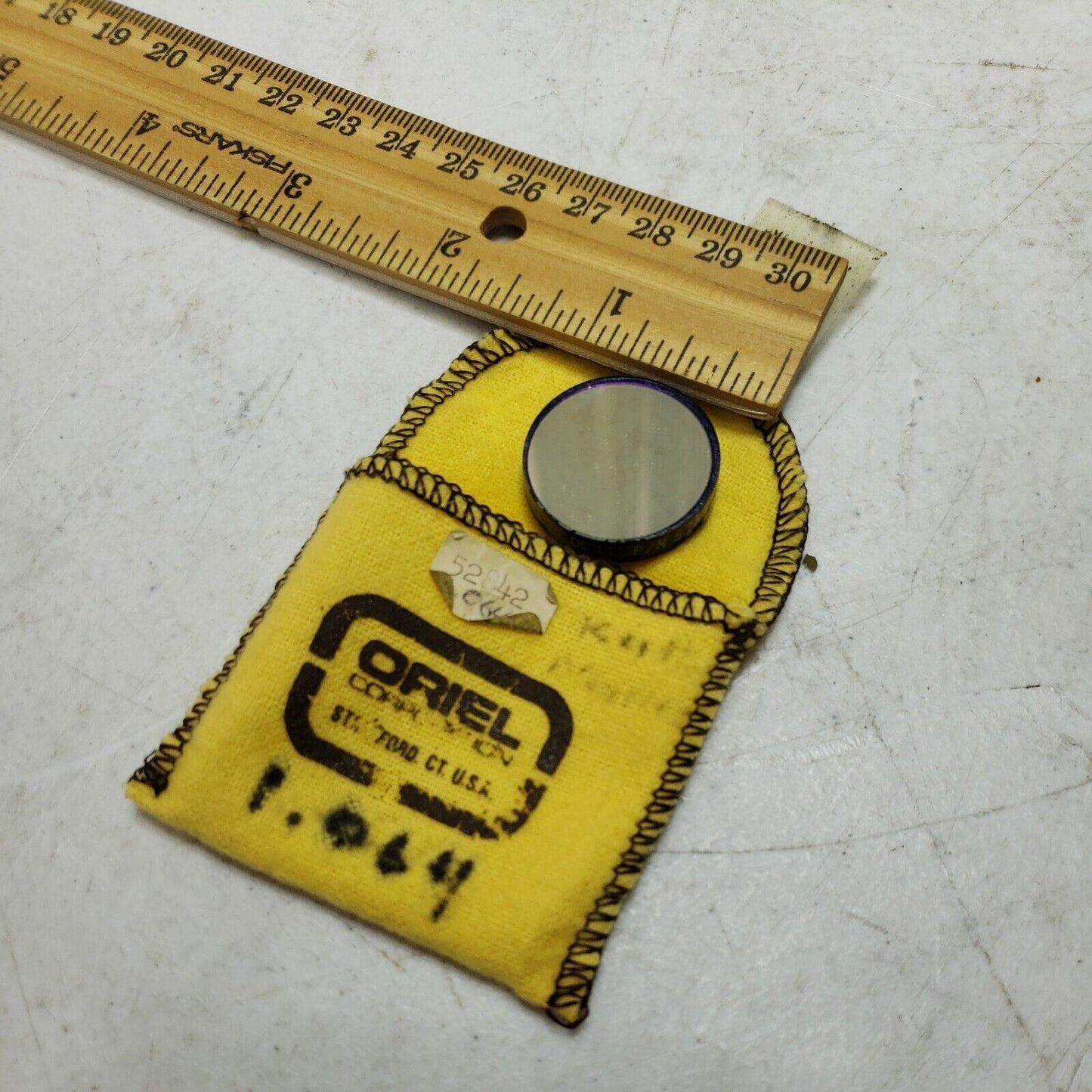 Oriel Newport NIR Infrared Bandpass Filter 52842 CWL 1.064um FWHM 9nm OD 1"