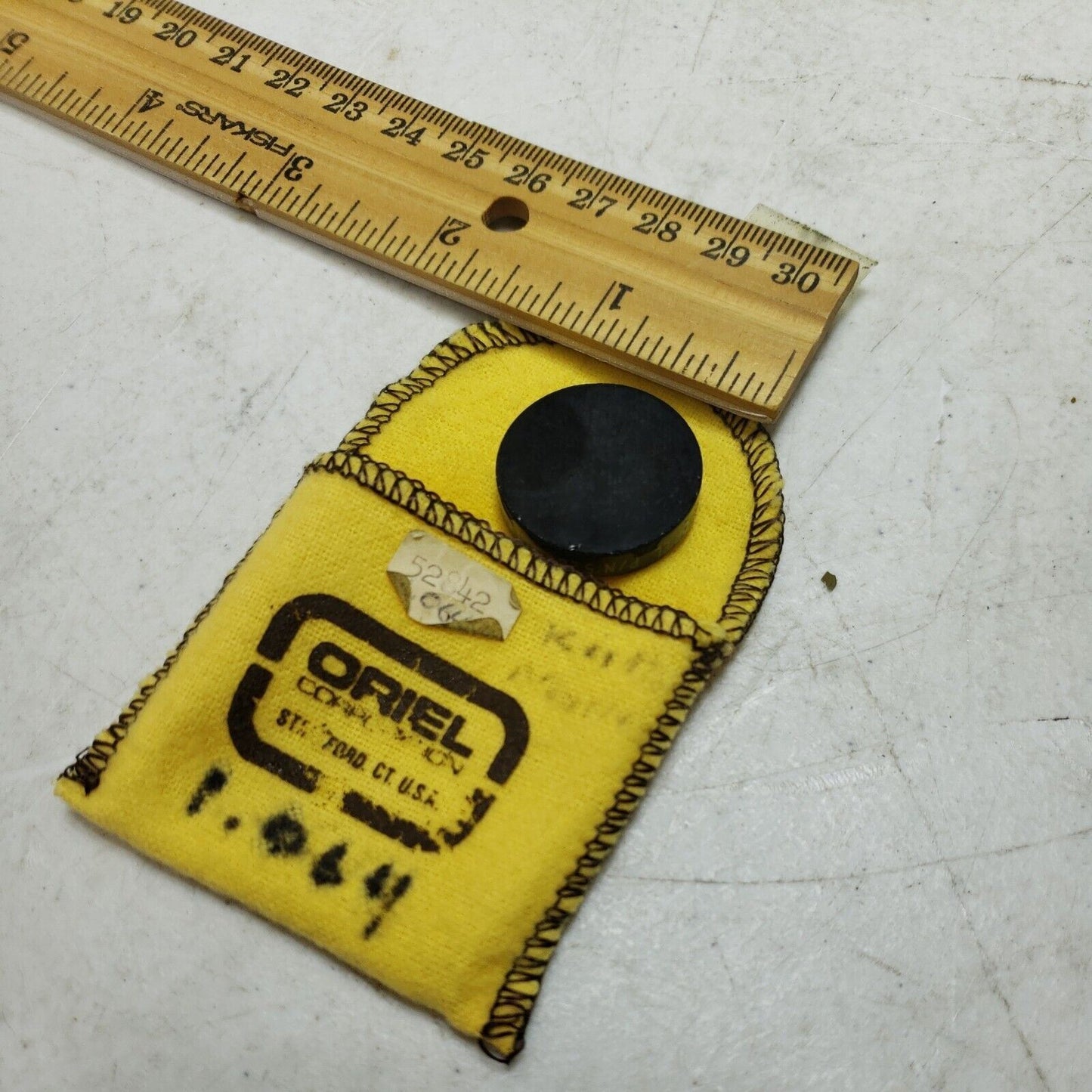 Oriel Newport NIR Infrared Bandpass Filter 52842 CWL 1.064um FWHM 9nm OD 1"