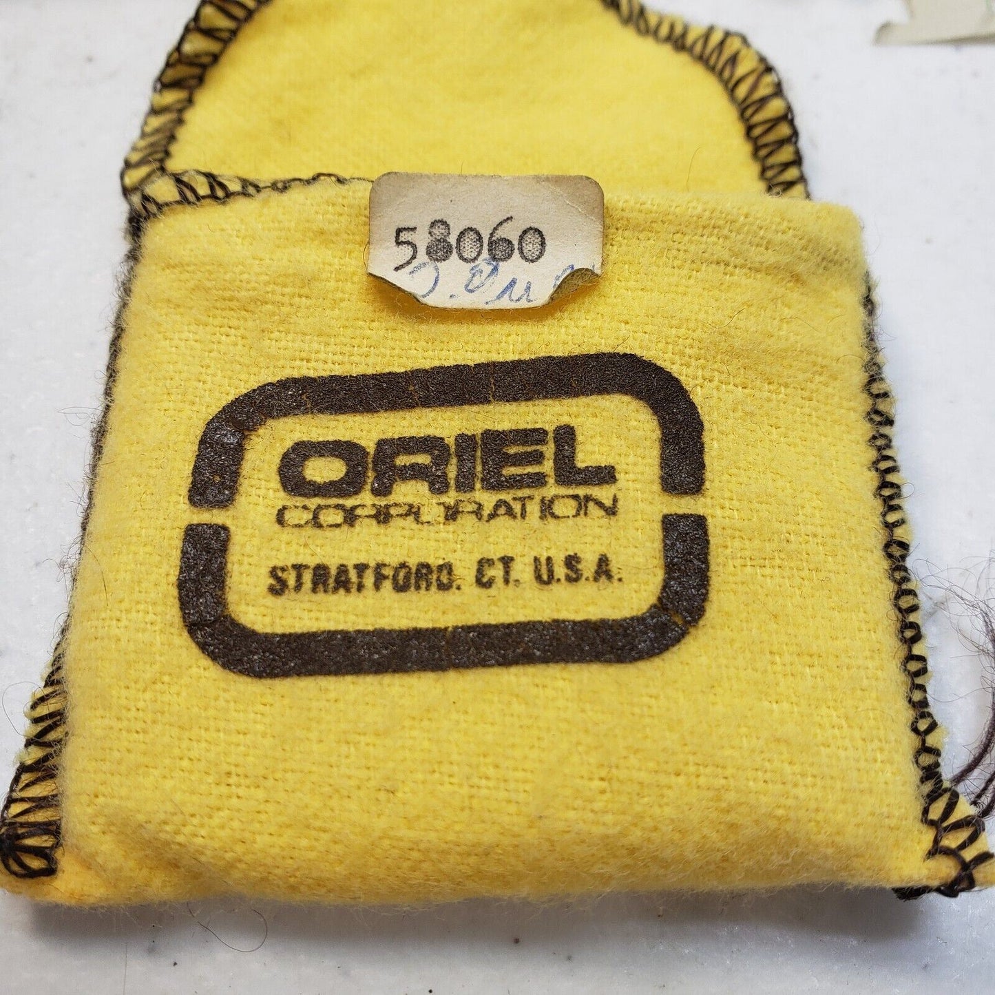 Oriel Newport NIR Infrared Bandpass Filter 58060 CWL 2um FWHM 90nm 1" OD