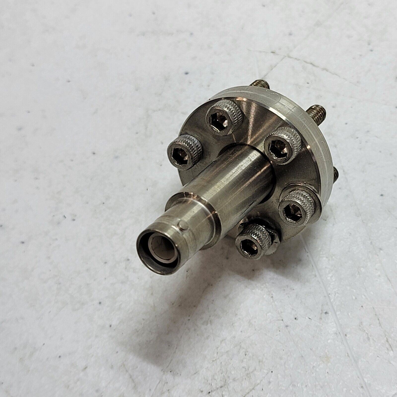 MDC Male SHV5 5kV Vacuum Conflat Feedthrough DN16CF Mini High Voltage