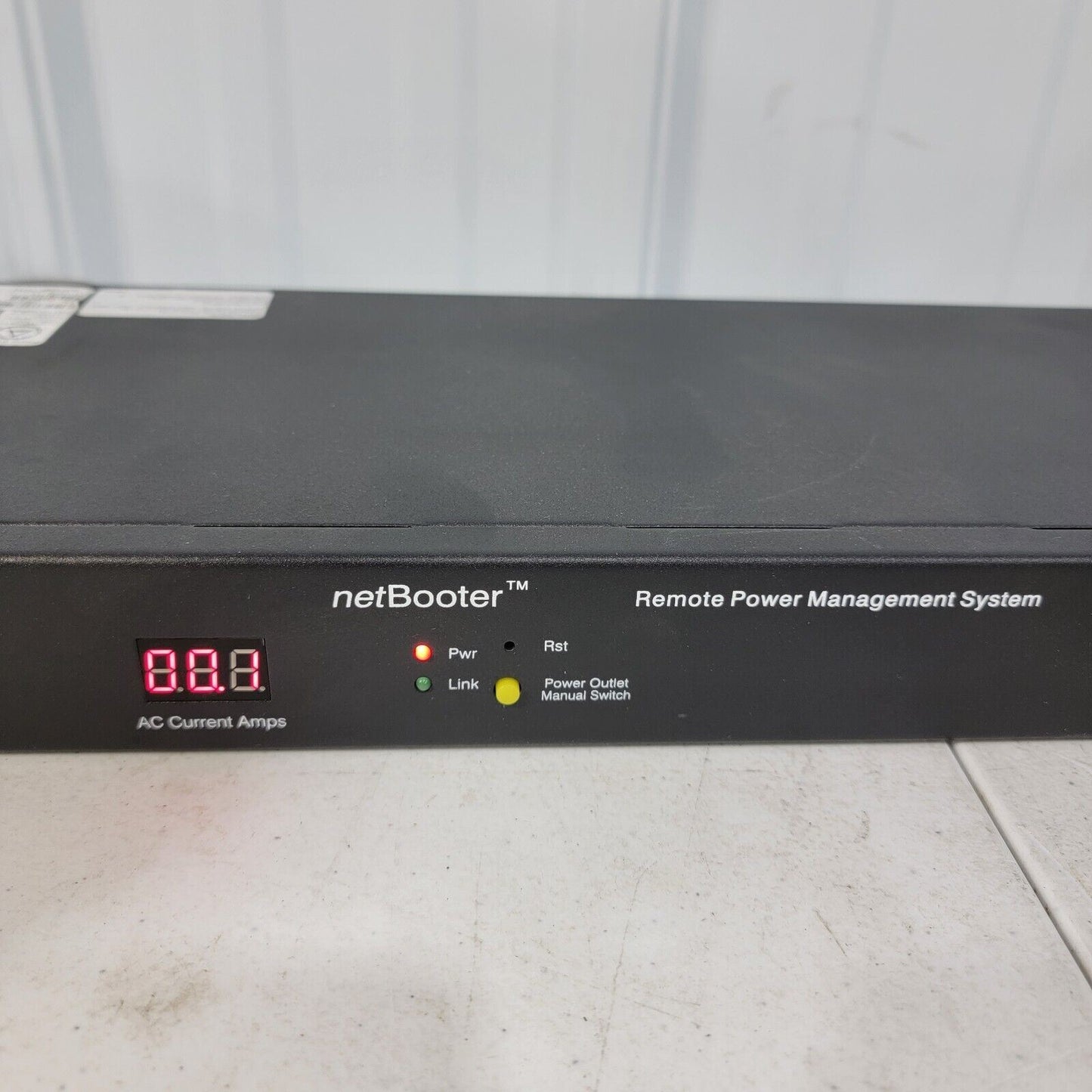 Synaccess NP-0801DU Remote Power 8 Switched PDU w/ Current Meter netBooter