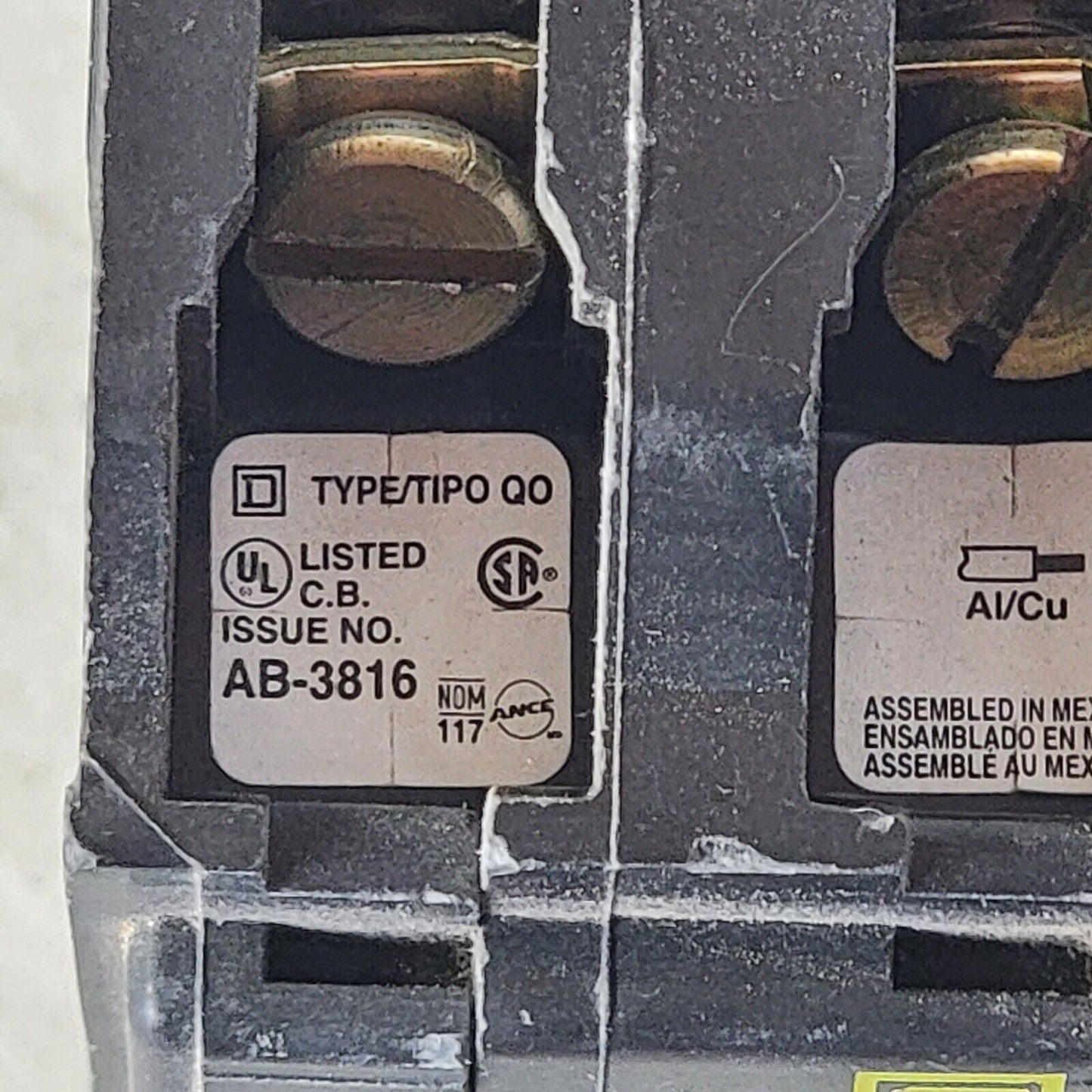30A 240v Square D Electrical Breaker Issue No. AB-3816