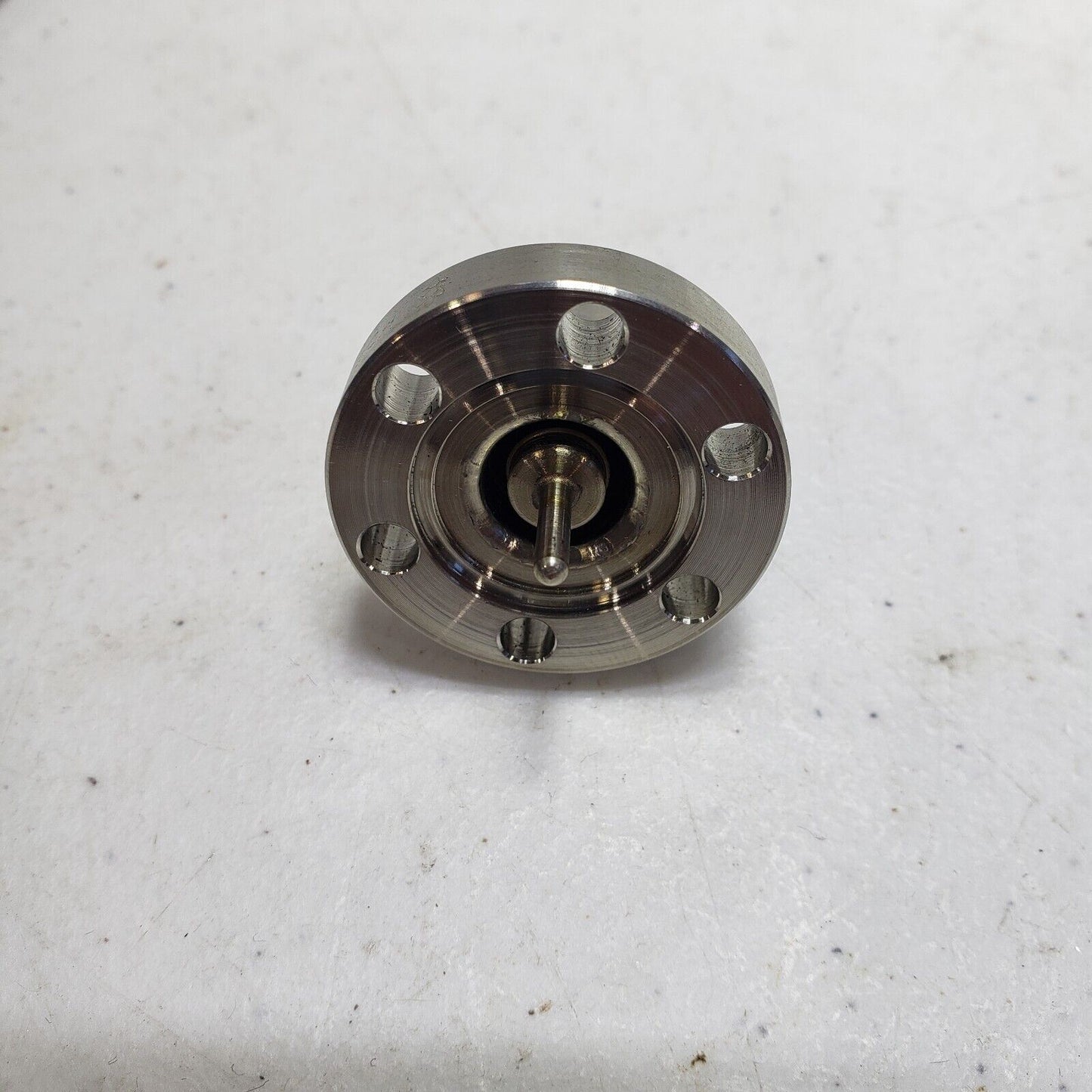 MDC DN16CF Mini CF 1.33" Single Electrical Feedthrough BNC High Vacuum